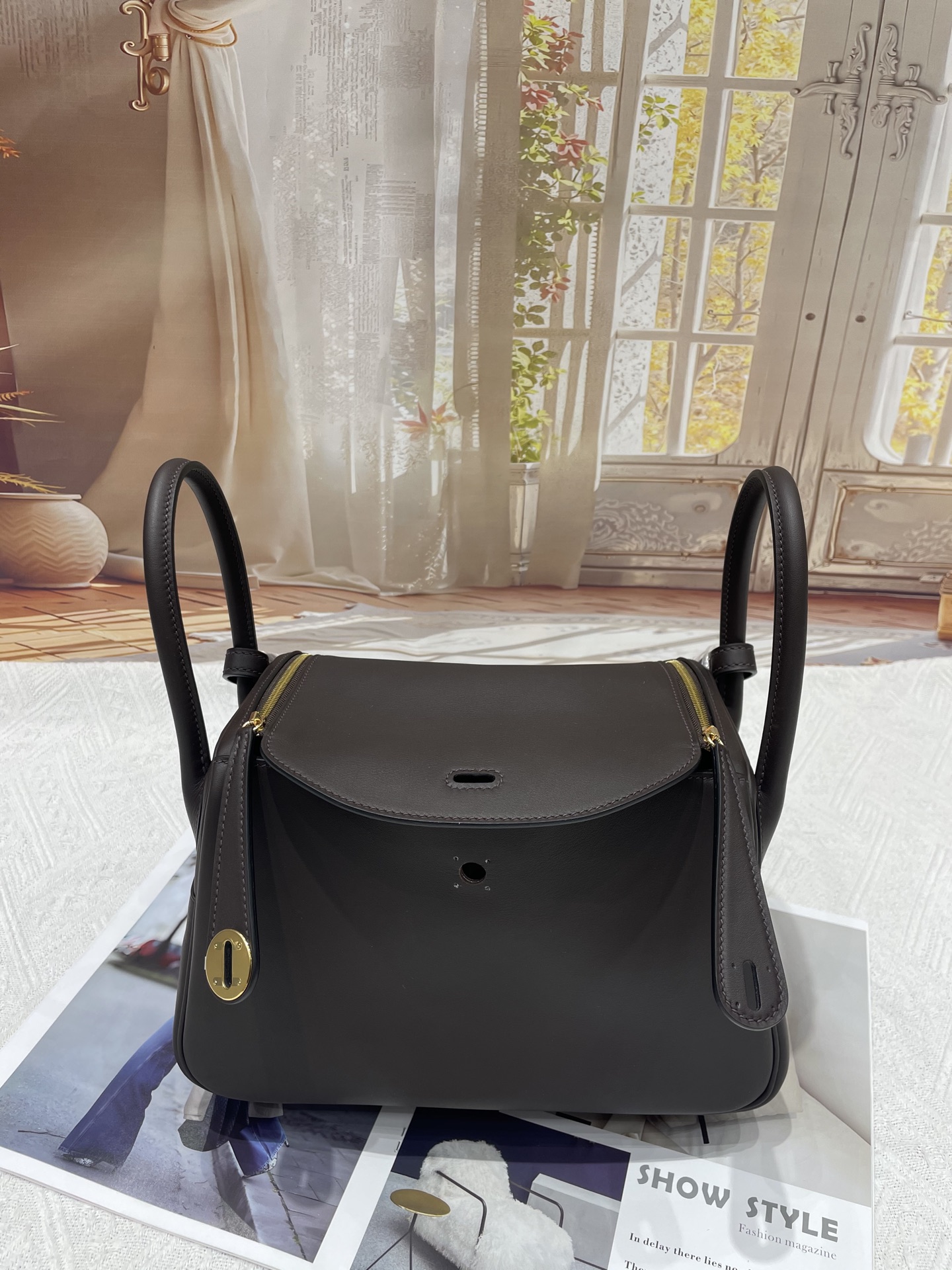 NO:763814,Swift Lindy 26 ebony gold buckle in stock [Rose], Hermes, hermes, stuart weitzman, Hermes,19860909Swift琳迪26乌木色金扣现货[玫瑰],爱马仕,hermes,stuart weitzman,Hermes,,Bag