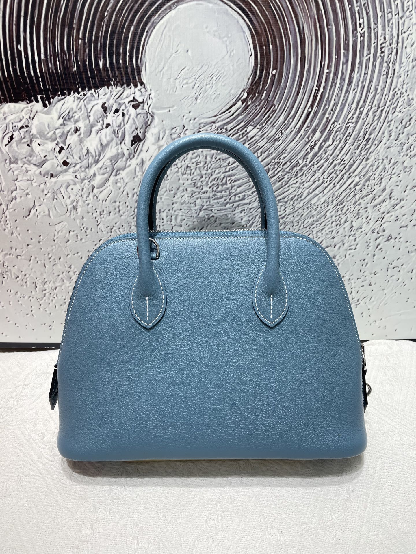 NO:919485,Bolide bowling ball 25cm, original imported Evercolor leather [denim blue] silver buckle, counter synchronization, handmade wax thread sewing, pure steel hardware, in stock, Hermes, Hermes,19860909Bolide 保龄球 25cm 原厂进口Evercolor皮【牛仔蓝】银扣 专柜同步 手工蜡线缝制 纯钢五金 现货,爱马仕,hermes,Hermes,,Bag