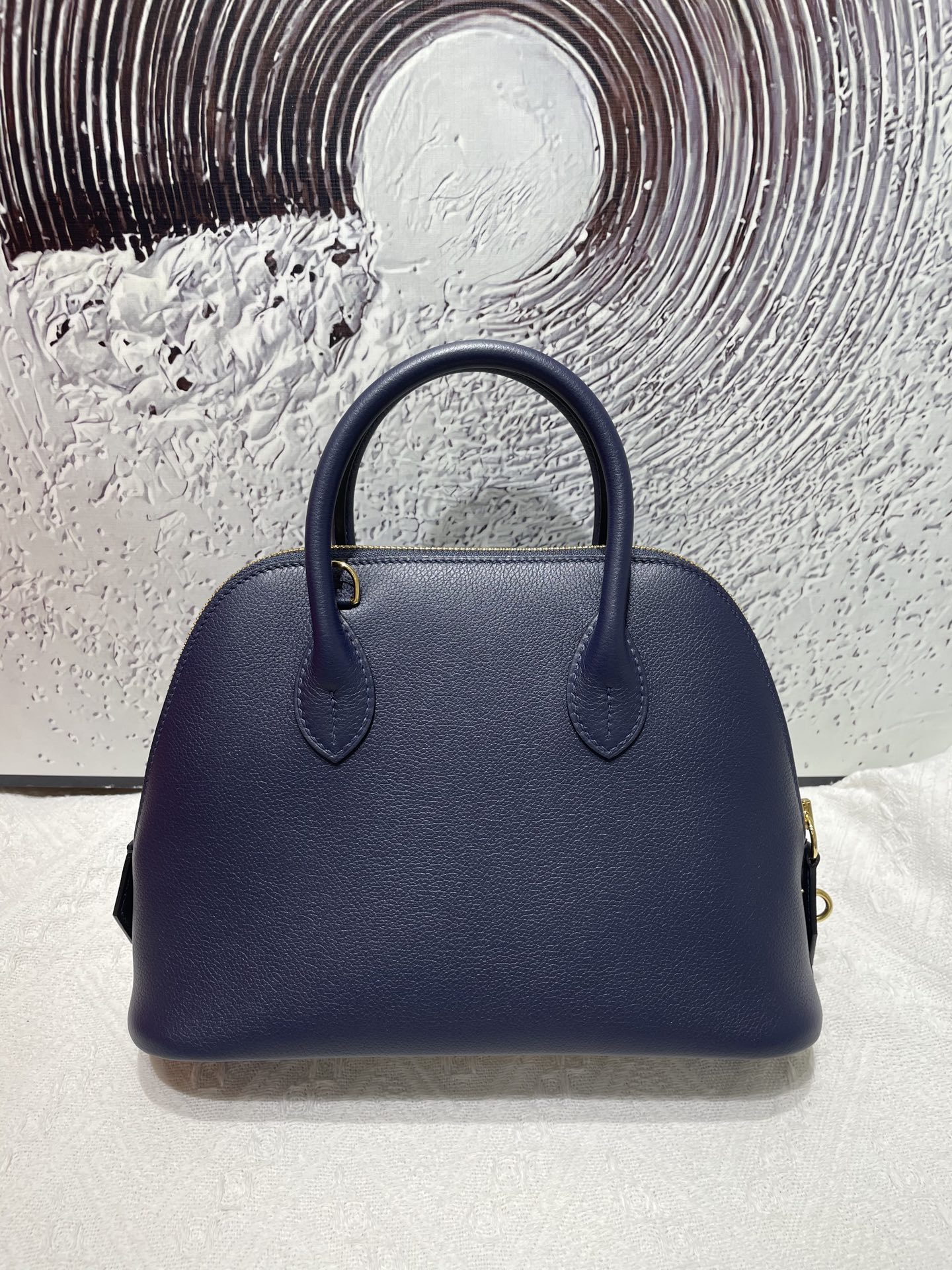NO:919481,Bolide bowling ball 25cm, original imported Evercolor leather [sapphire blue] gold buckle, counter synchronization, handmade wax thread sewing, pure steel hardware, in stock, Hermes, Hermes,19860909Bolide 保龄球 25cm 原厂进口Evercolor皮【宝蓝】金扣 专柜同步 手工蜡线缝制 纯钢五金 现货,爱马仕,hermes,Hermes,,Bag