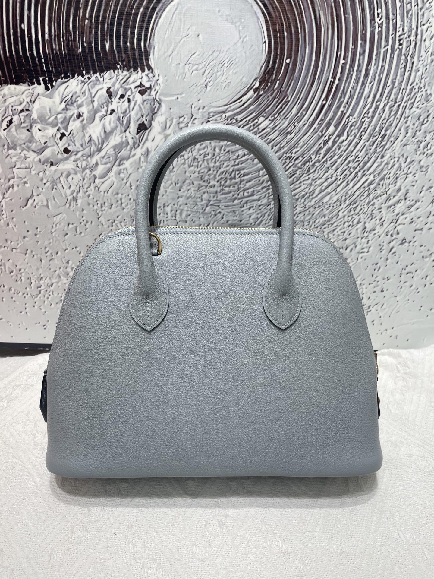 NO:919473,Bolide bowling ball 25cm, original imported Evercolor leather [linen blue] gold buckle, counter synchronization, handmade wax thread sewing, pure steel hardware, in stock, Hermes, Hermes,19860909Bolide 保龄球 25cm 原厂进口Evercolor皮【亚麻蓝】金扣 专柜同步 手工蜡线缝制 纯钢五金 现货,爱马仕,hermes,Hermes,,Bag