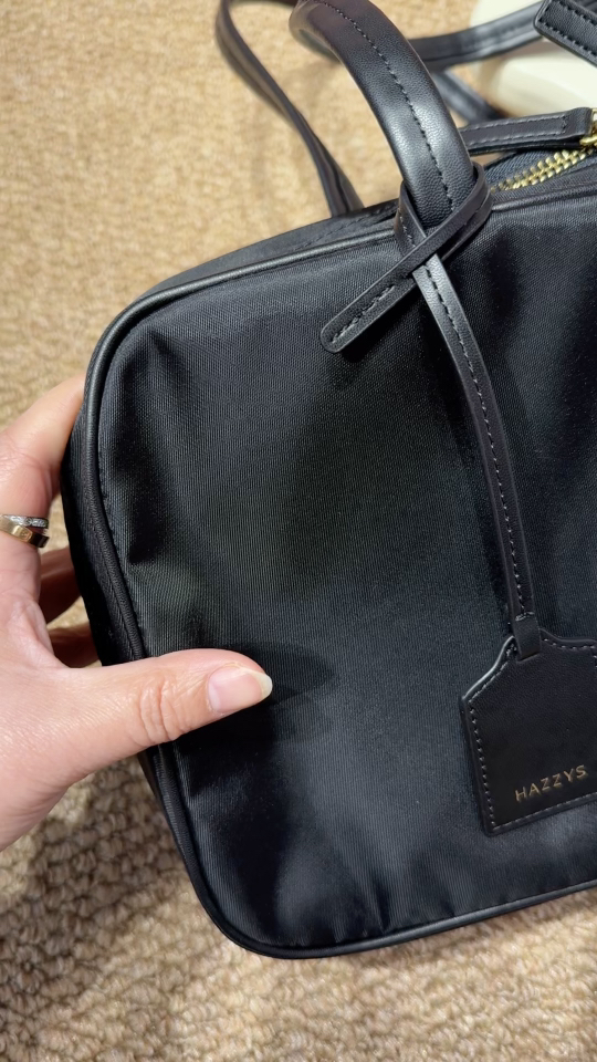 _dj29sZvyEn66H-Me9B0sRCXqyNlsaJWK0IA320A