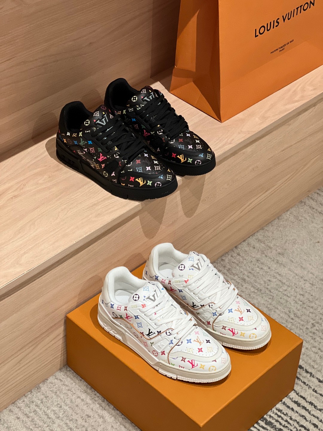 NO:237252,LV trainer full series, making products all year round!  , casual shoes/sports shoes, louis vuitton, sneakers19860909LV trainer 全系列,常年做货！,休闲鞋/运动鞋,louis vuitton,sneakers,Women's Shoes