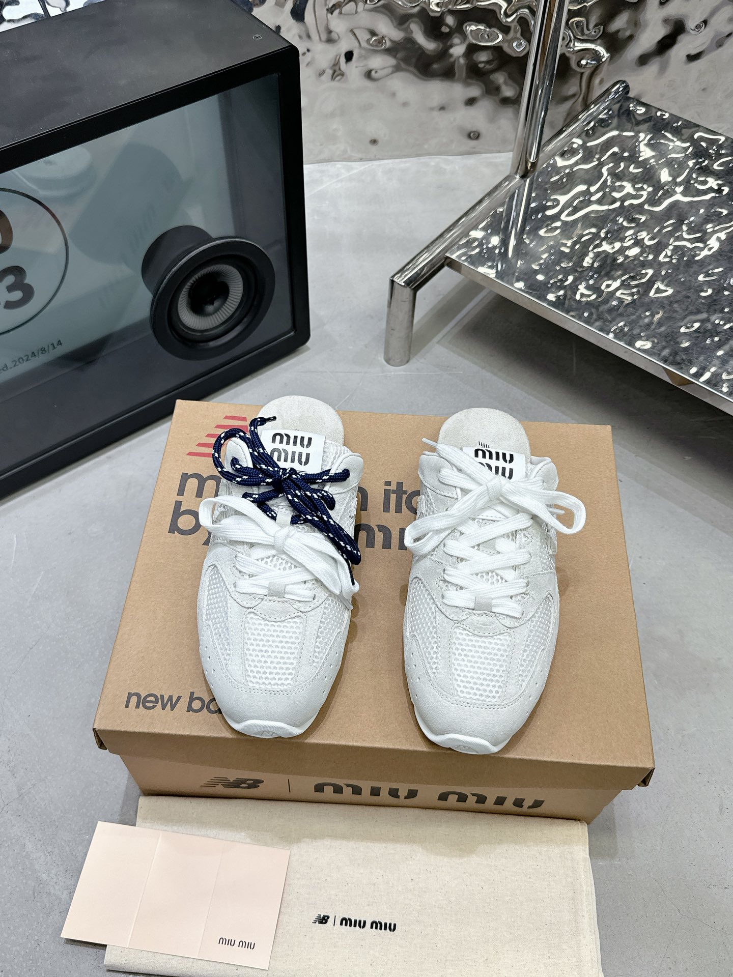 NO:693070,White net slippers, casual shoes/sneakers and half slippers, sneakers, slippers19860909白网拖鞋,休闲鞋/运动鞋半拖,sneakers,slippers,Women's Shoes