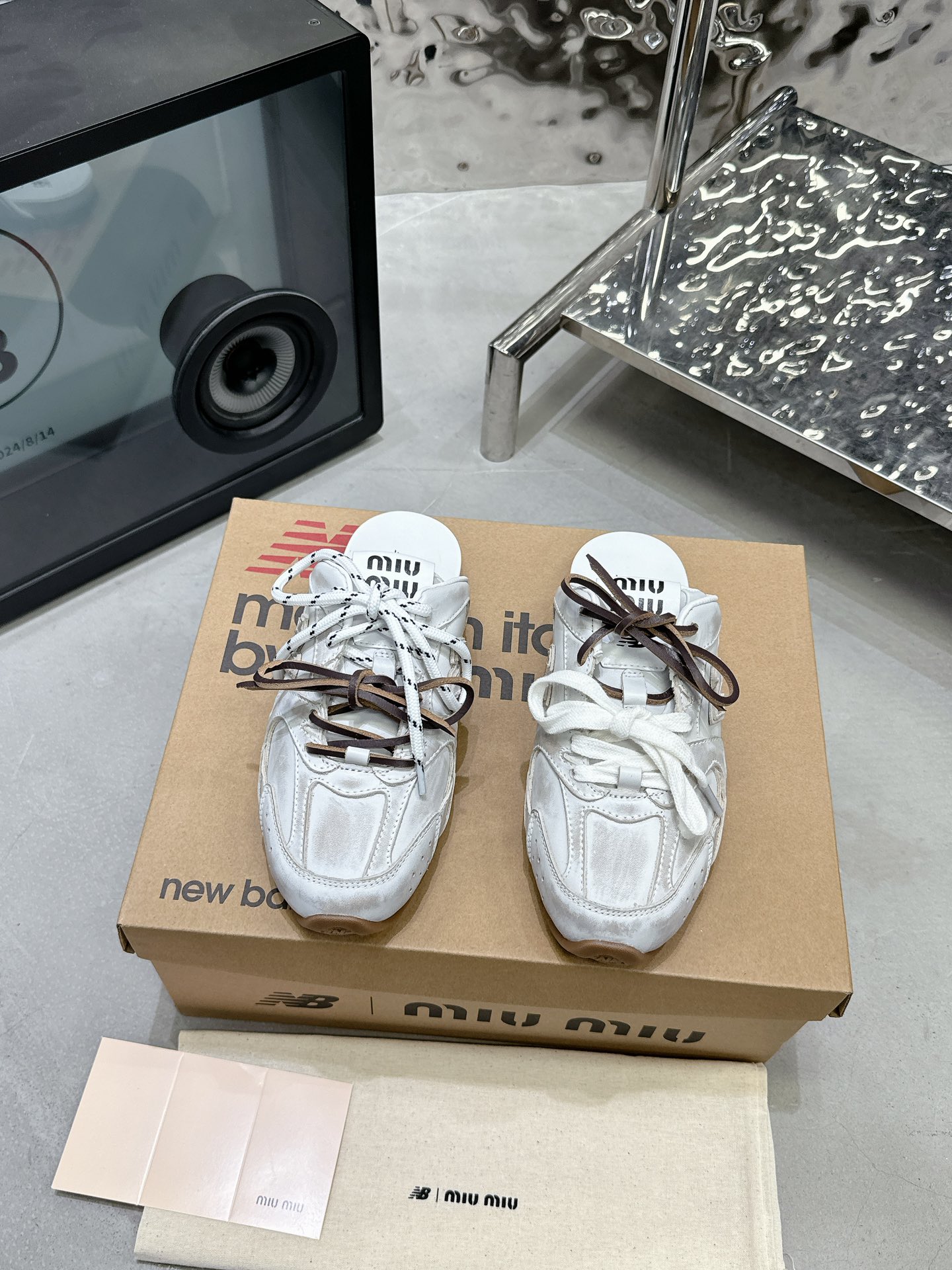NO:693066,White polished leather slippers, casual shoes/sneakers and half slippers, sneakers, slippers19860909白擦色皮 拖鞋,休闲鞋/运动鞋半拖,sneakers,slippers,Women's Shoes
