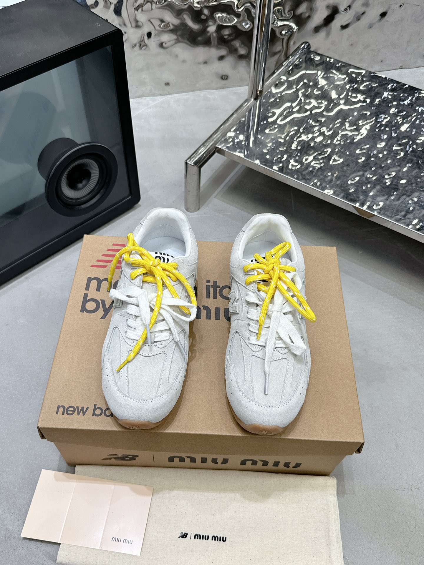 NO:693097,White Bull Shoes, Casual Shoes/Sports Shoes and Semi-Flip Flops, Sneakers19860909白牛猄 单鞋,休闲鞋/运动鞋半拖,sneakers,Women's Shoes