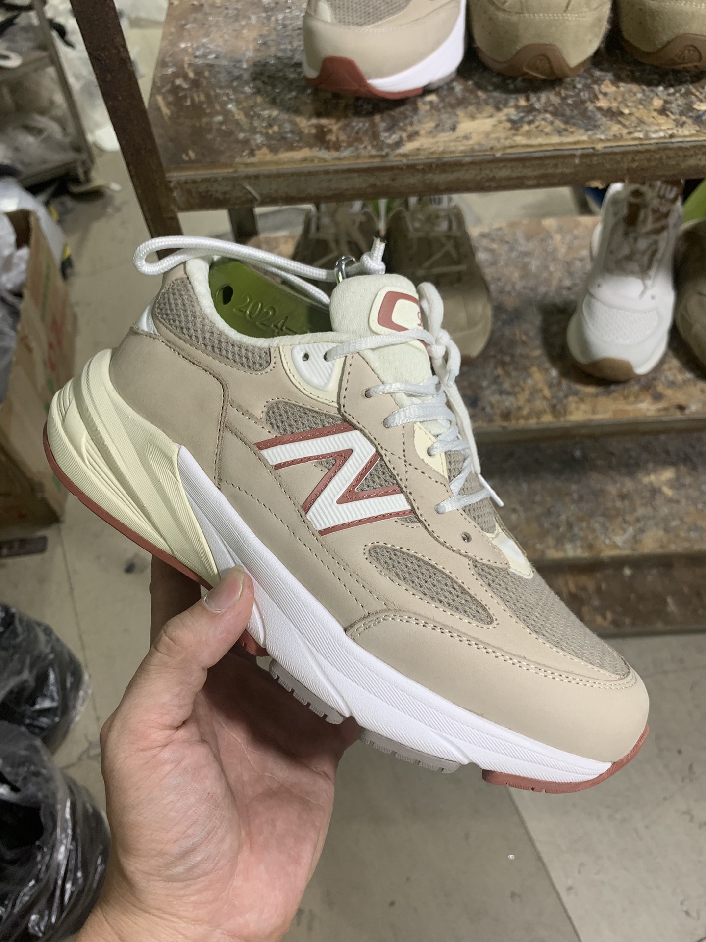 NO:561628,Large quantities of goods are now online. Orders can be placed at any time. Please report first and arrange first..., casual shoes/sports shoes, sneakers19860909大货已上线 有单可随时甩过来 先报先安排……,休闲鞋/运动鞋,sneakers,Women's Shoes