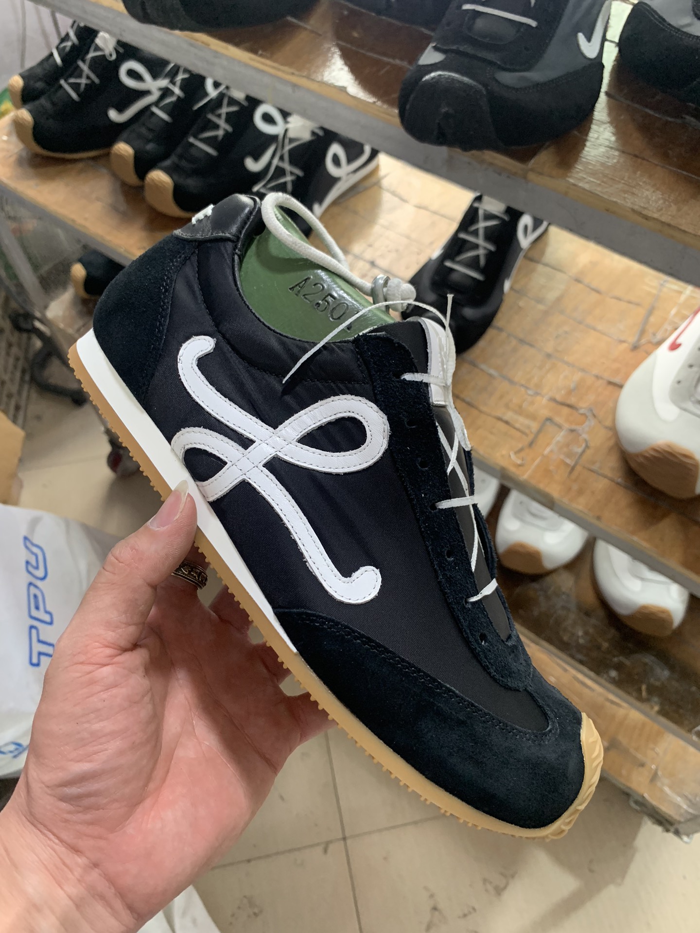 NO:693177,Black details appreciation, casual shoes/sports shoes, sneakers19860909黑色 细节鉴赏,休闲鞋/运动鞋,sneakers,Women's Shoes