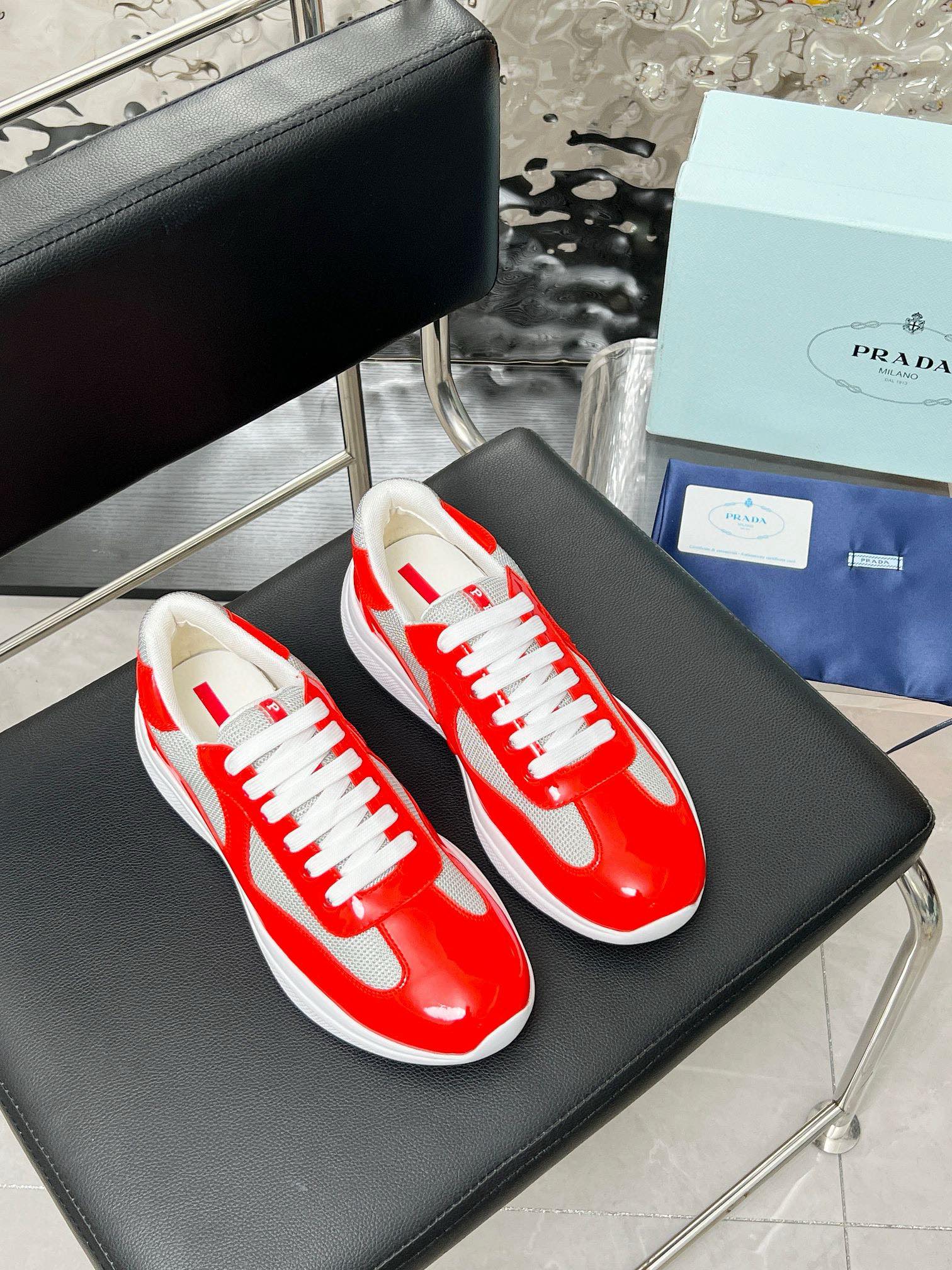 NO:693189,Prada America's Cup classic casual shoes, sports shoes for men and women, fabric: patent leather/imported breathable mesh, lining: imported breathable mesh outsole, original molded outsole, size 35-44 (customized for 45), price, extremely cost-effective, quantity and price, no bargaining for bulk orders, casual shoes/sports shoes, prada, prada, sneakers19860909Prada 普拉达 美洲杯 经典休闲鞋 运动鞋男女同款 面料: 漆皮/进口透气网 內里: 进口透气网 大底原版开模大底 码数35-44（45定做） 价格 极致性价比跑量价、散单不议价,休闲鞋/运动鞋,prada,prada,sneakers,Women's Shoes