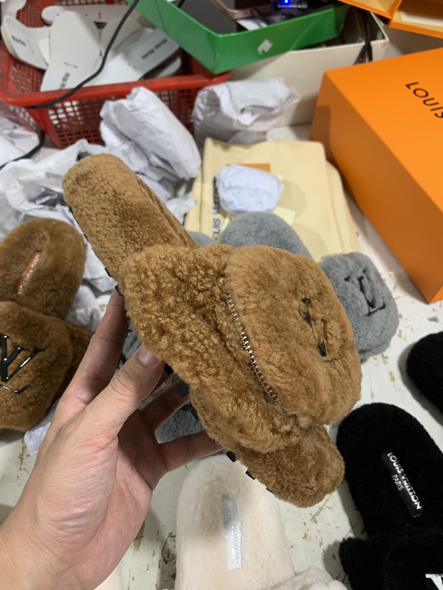 NO:693340,Brown Detailed Real Shot Appreciation Extra Thick Wool, Furry Shoes and Slippers, Slippers19860909棕色 细节实拍鉴赏 超厚羊毛,毛毛鞋拖鞋,slippers,Women's Shoes