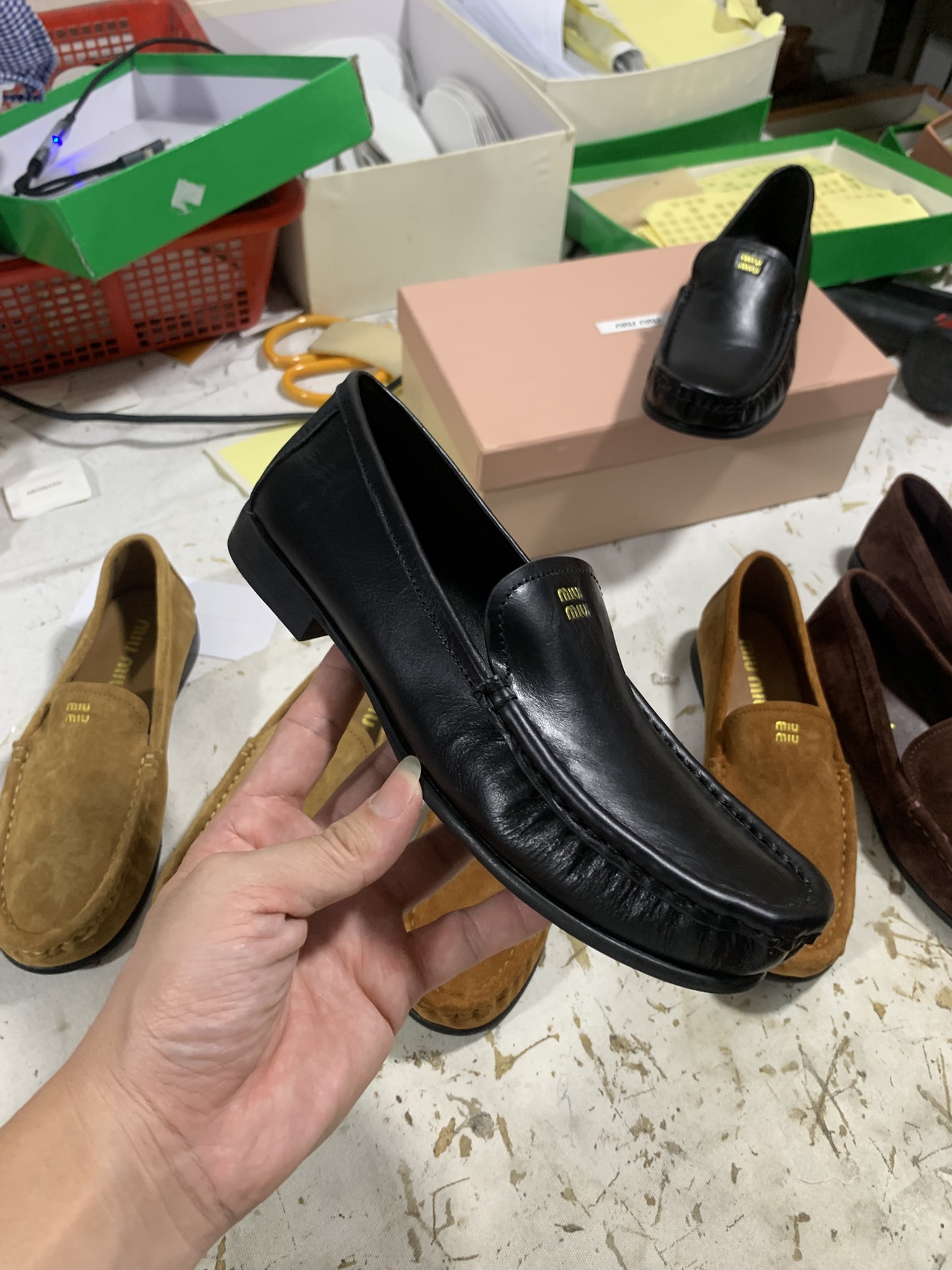 NO:693035,Black butter leather details real shot appreciation, loafers, loafers19860909黑色牛油皮 细节实拍鉴赏,乐福鞋,loafers,Women's Shoes