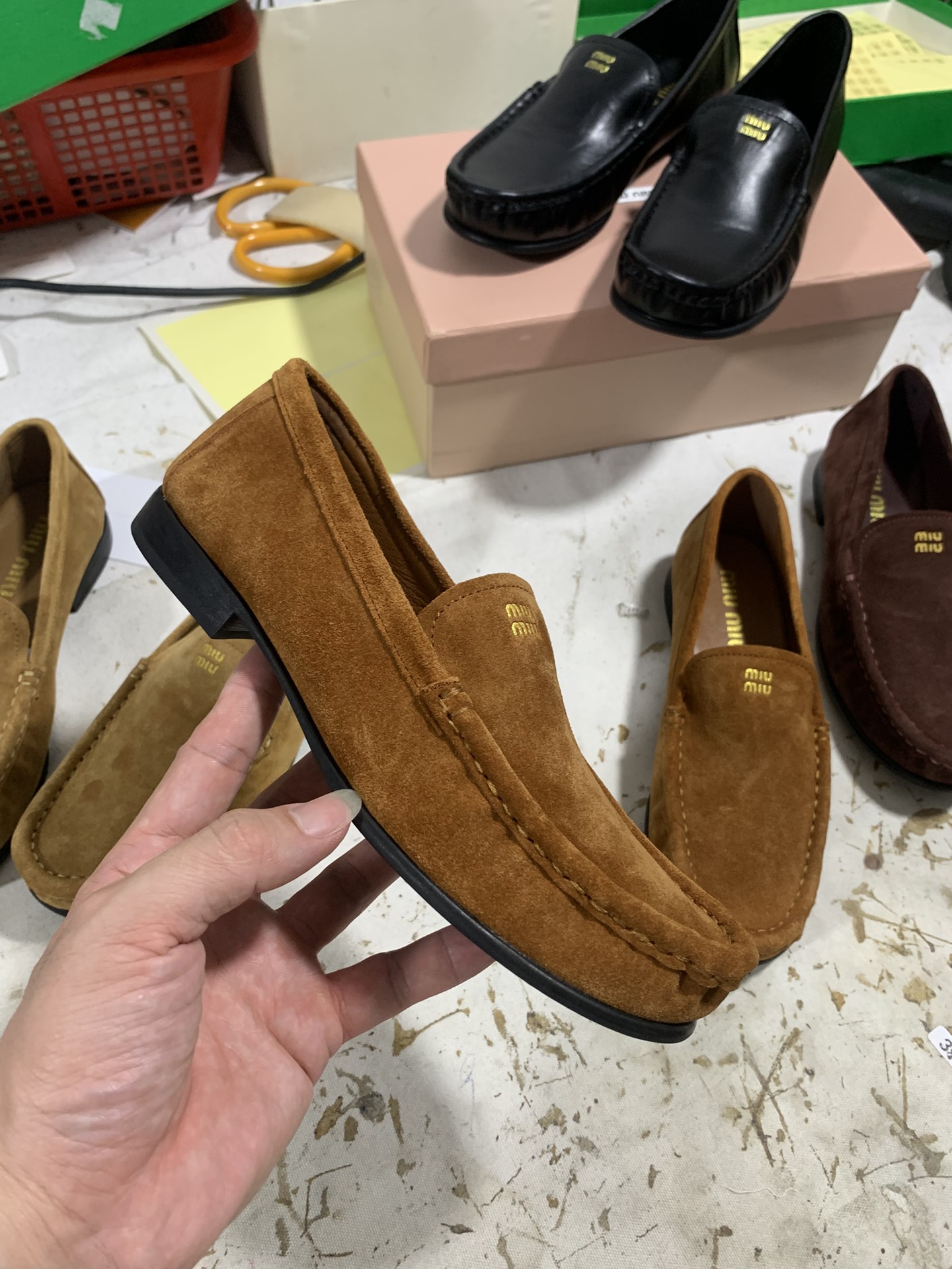 NO:693039,Brown suede details real shot appreciation, loafers, loafers, chamois leather19860909棕色麂皮 细节实拍鉴赏,乐福鞋,loafers,chamois leather,Women's Shoes