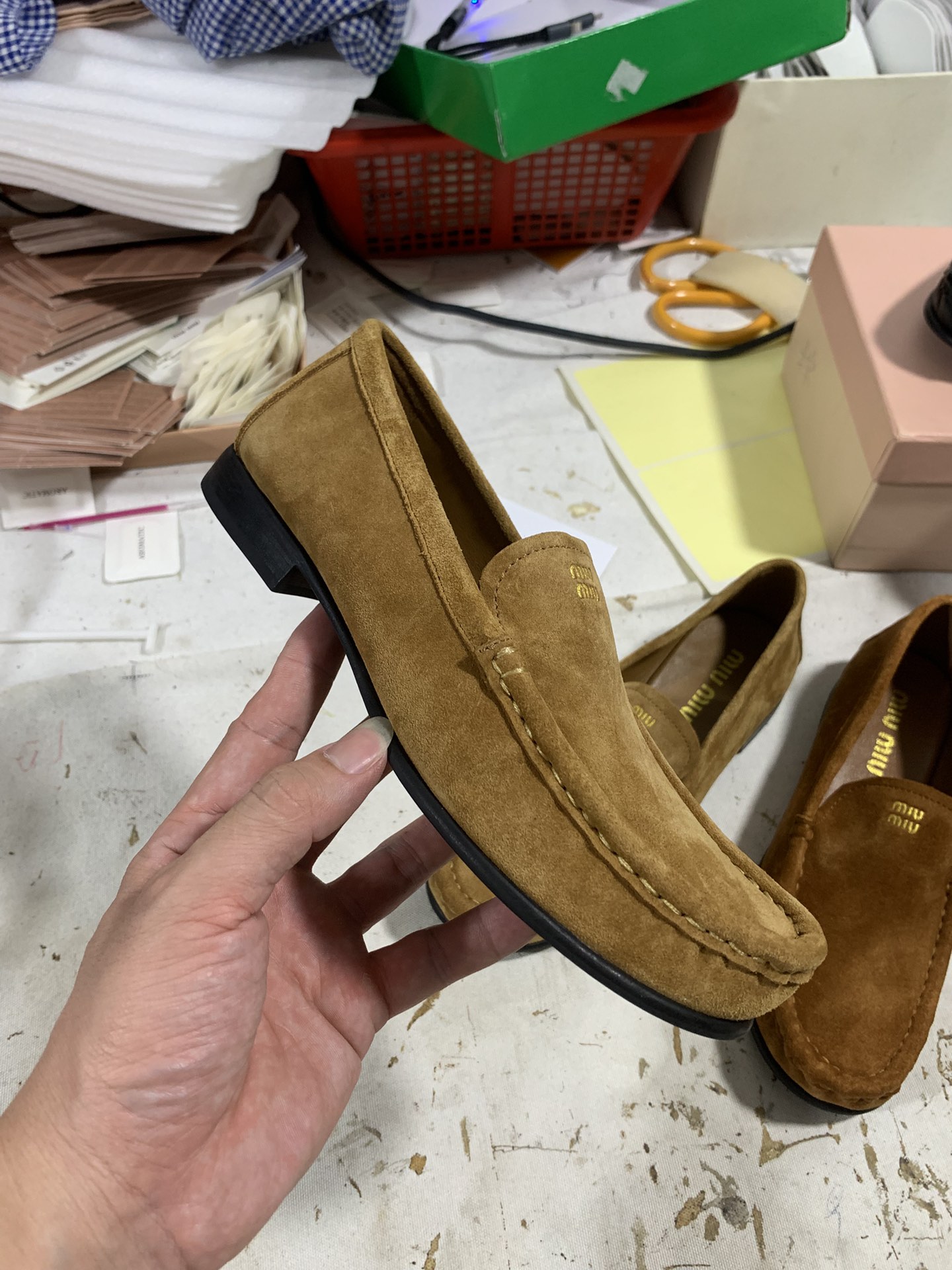 NO:693042,Camel suede details real shot appreciation, loafers, loafers, chamois leather19860909驼色麂皮 细节实拍鉴赏,乐福鞋,loafers,chamois leather,Women's Shoes