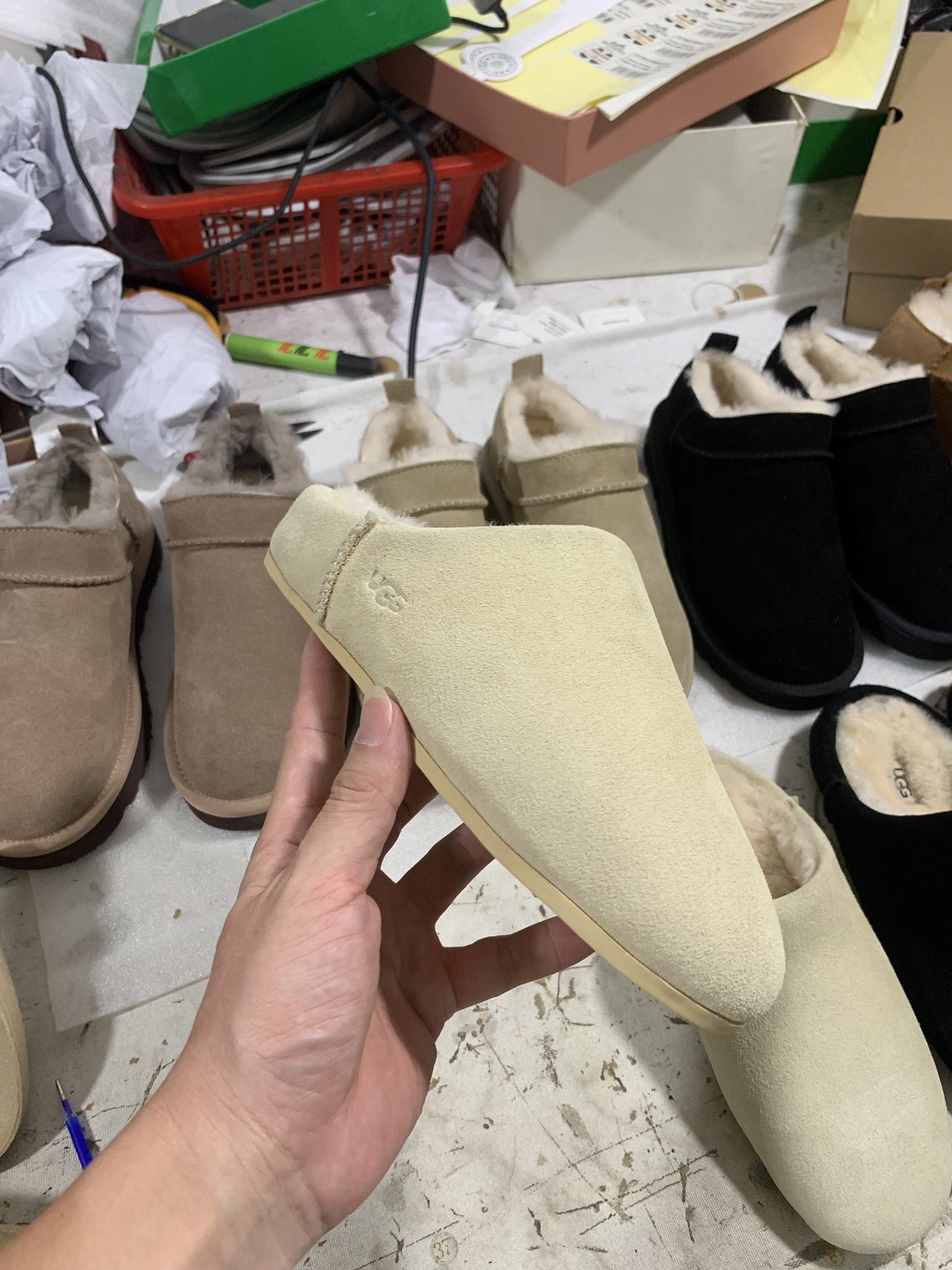 NO:693335,Cuihuang, real shot appreciation of details, half-flop furry shoes19860909奶黄 细节实拍鉴赏,半拖毛毛鞋,Women's Shoes