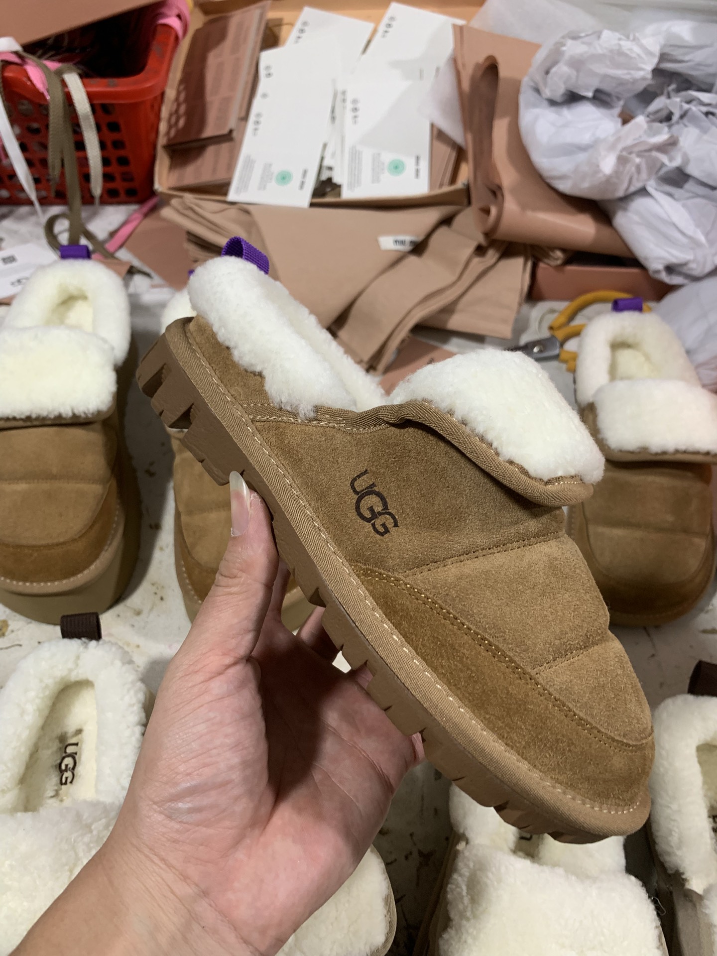NO:693324,Maroon flat sole, detailed real-life appreciation, half-flop furry shoes19860909栗色平底 细节实拍鉴赏,半拖毛毛鞋,Women's Shoes