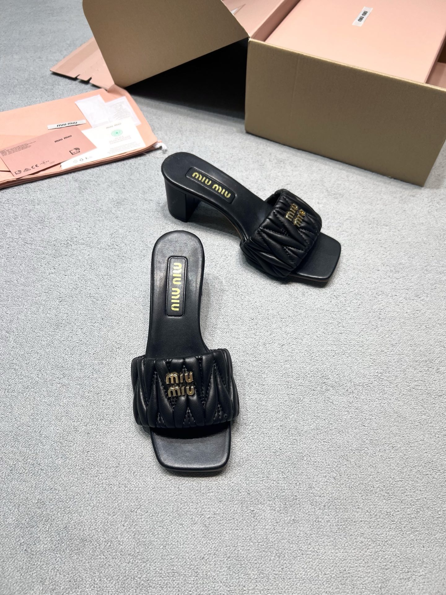Miu Miu Slides
