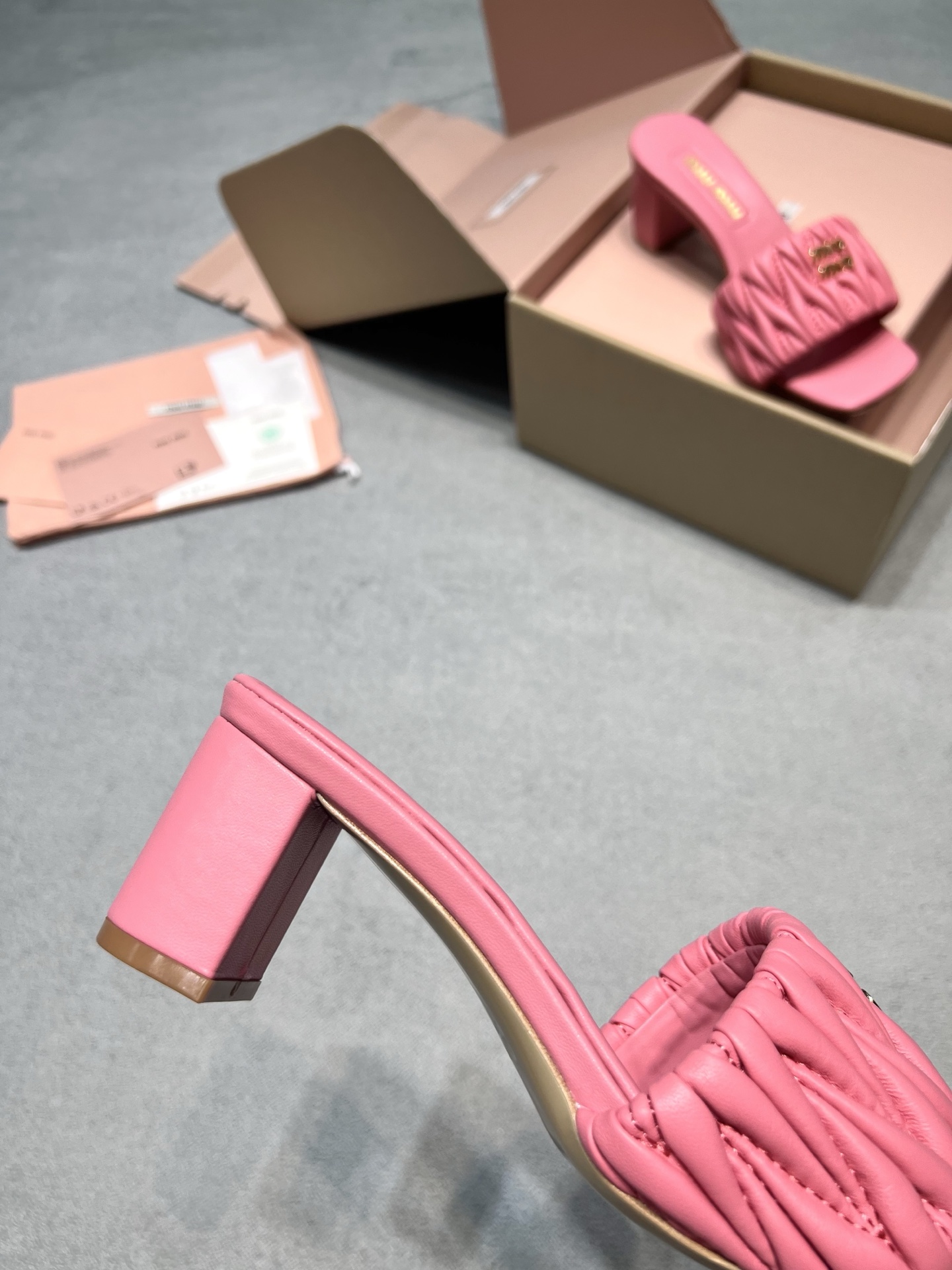 Miu Miu Slides
