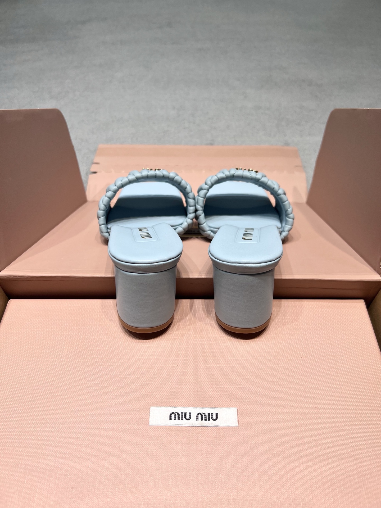 Miu Miu Slides