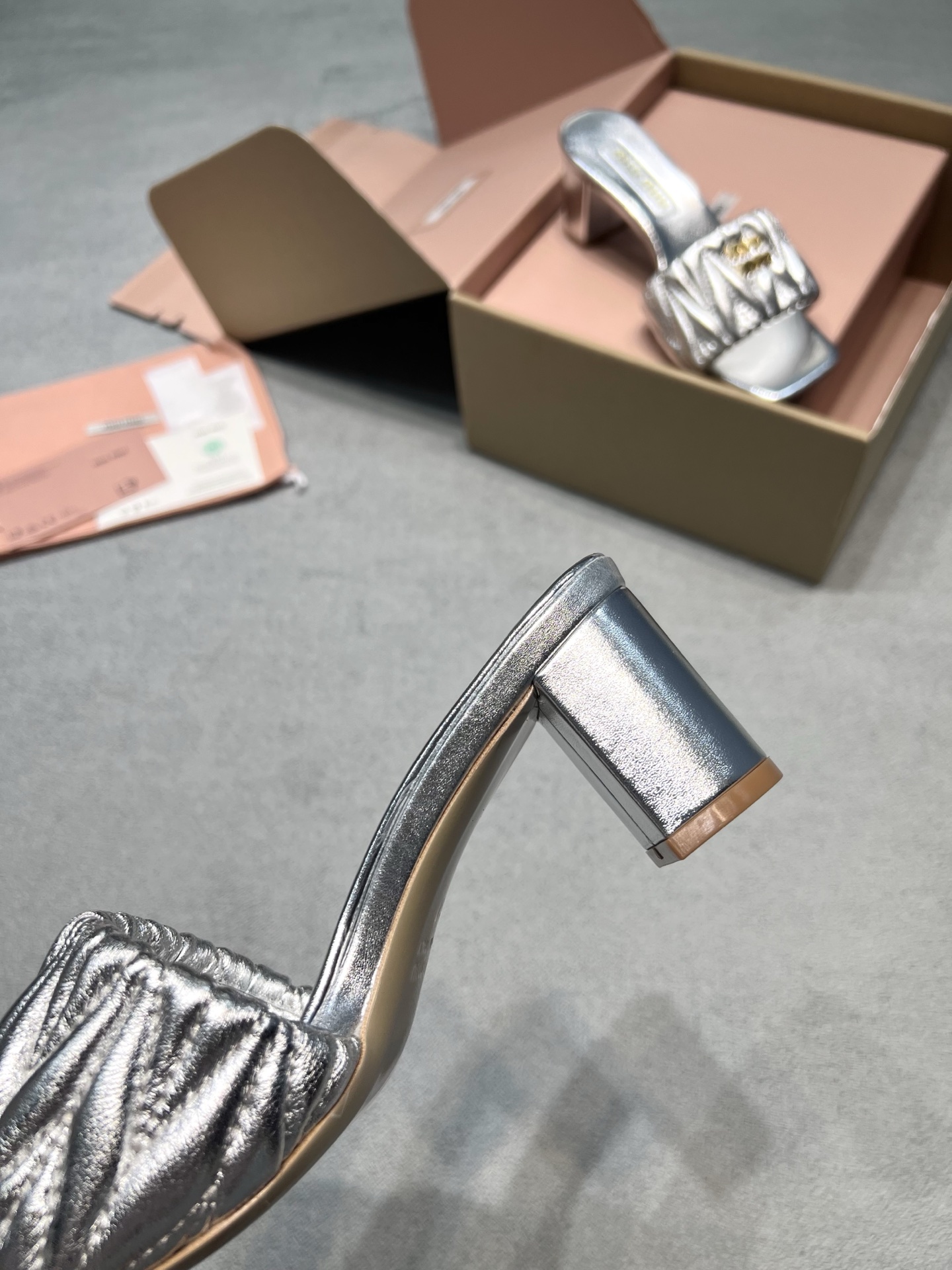 Miu Miu Slides
