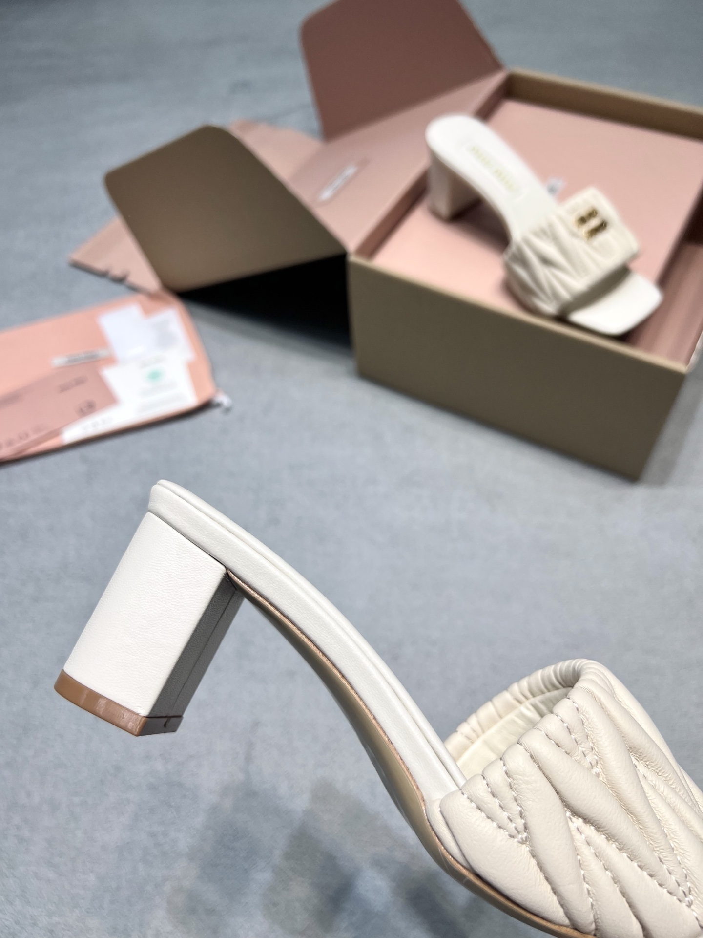 Miu Miu Slides