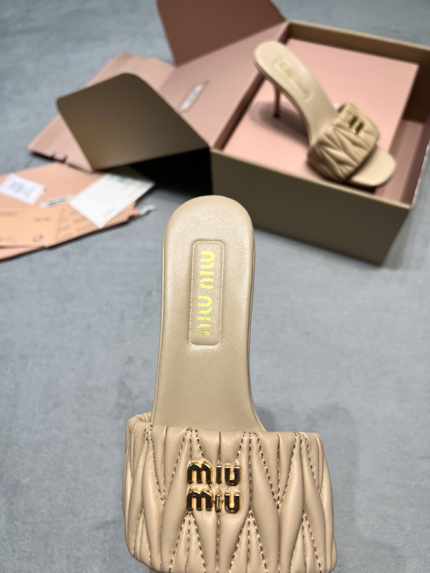 Miu Miu Slides