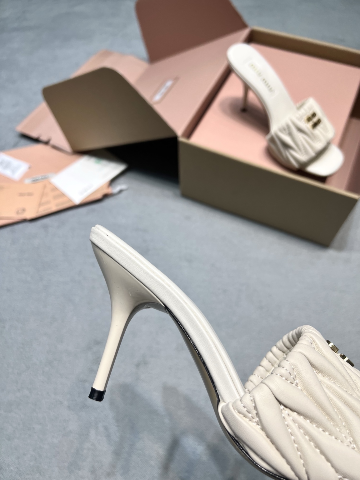 Miu Miu Slides