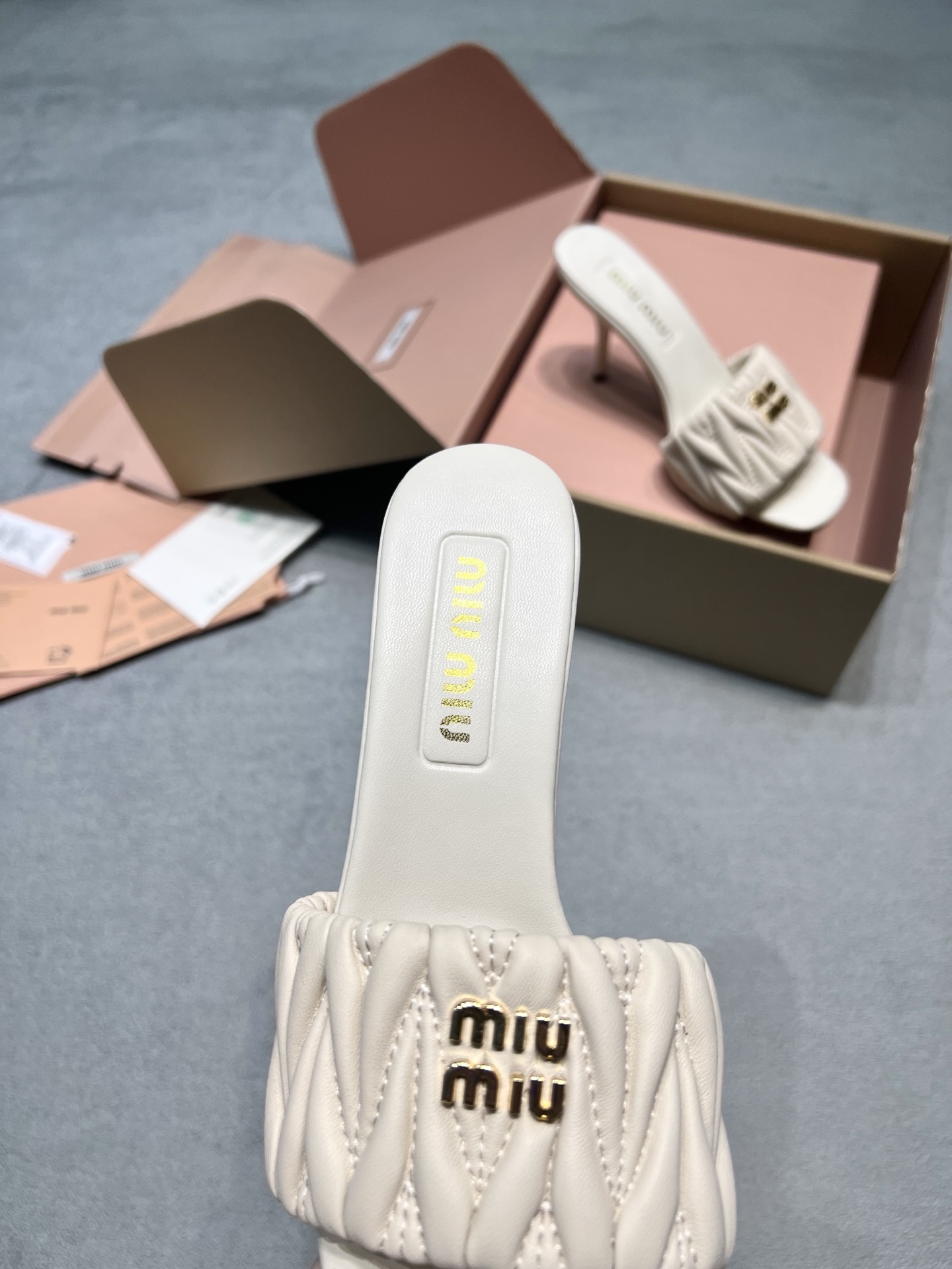 Miu Miu Slides