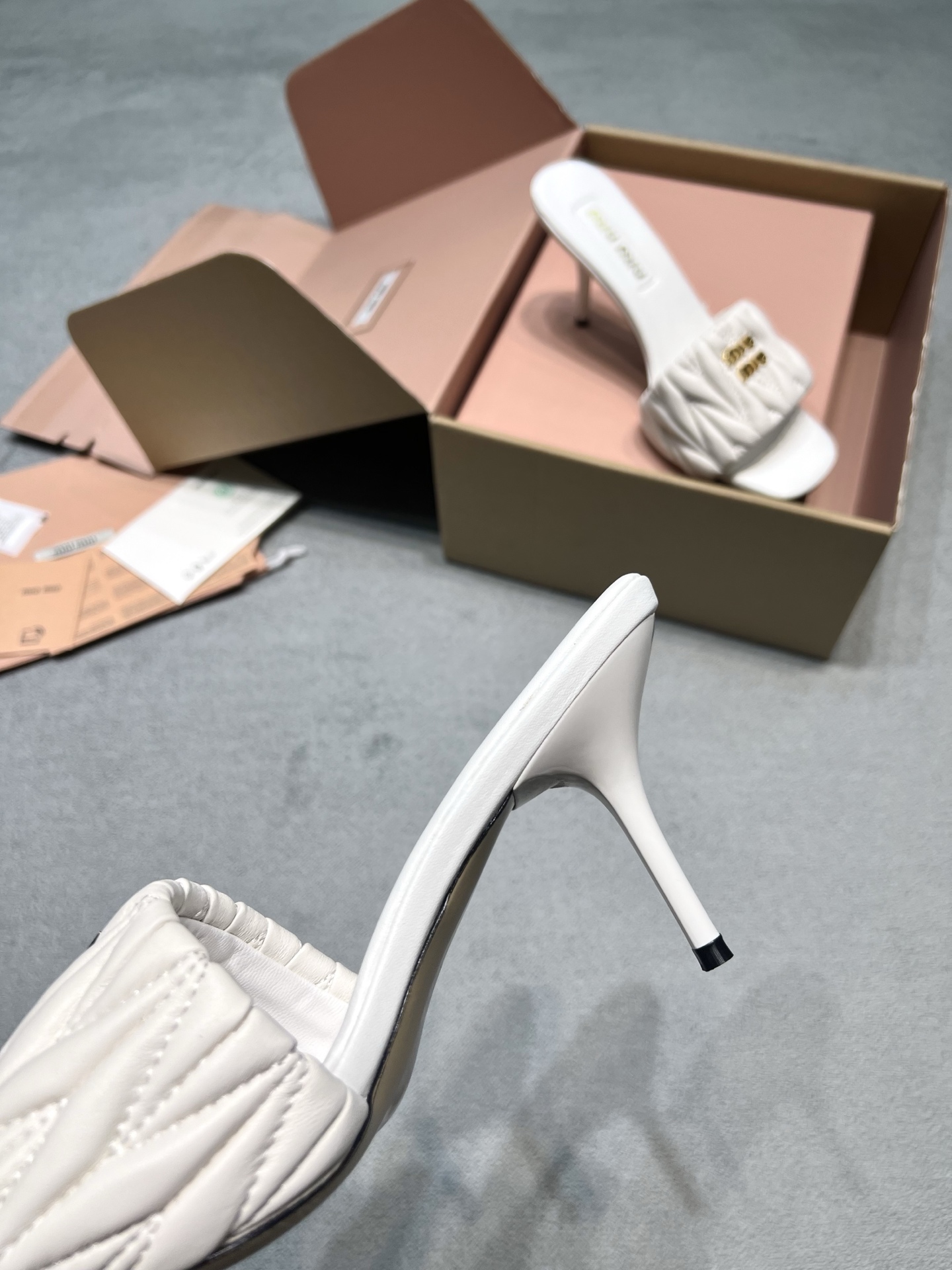 Miu Miu Slides
