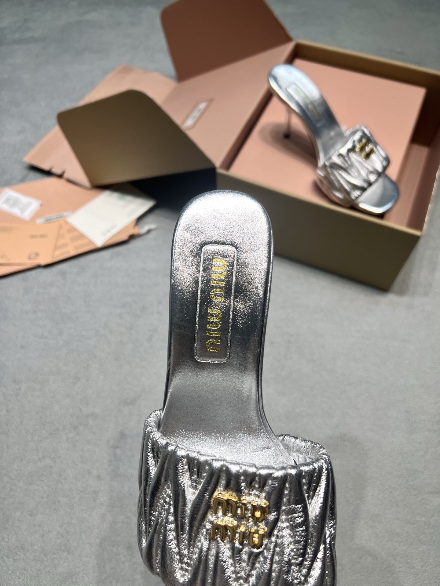 Miu Miu Slides