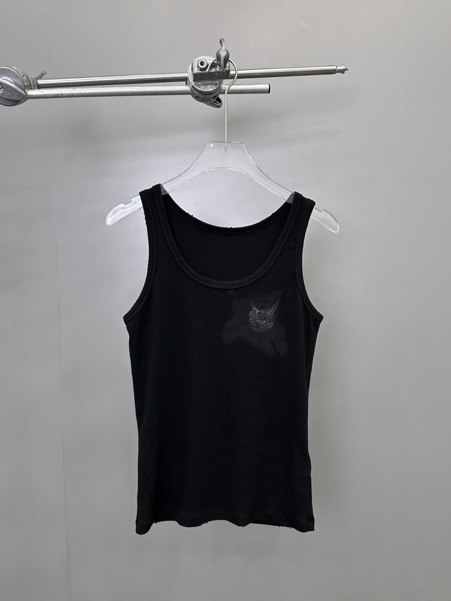NO:326933,Paris ｜ New vest, laundry washing and water hanging grinding technology plus front and rear glitter printing, size sml, alexander wang19860909巴黎 ｜ 新款背心,成衣洗水吊磨工艺叠加前后闪粉印花,尺码sml,,alexander wang,Women's clothing