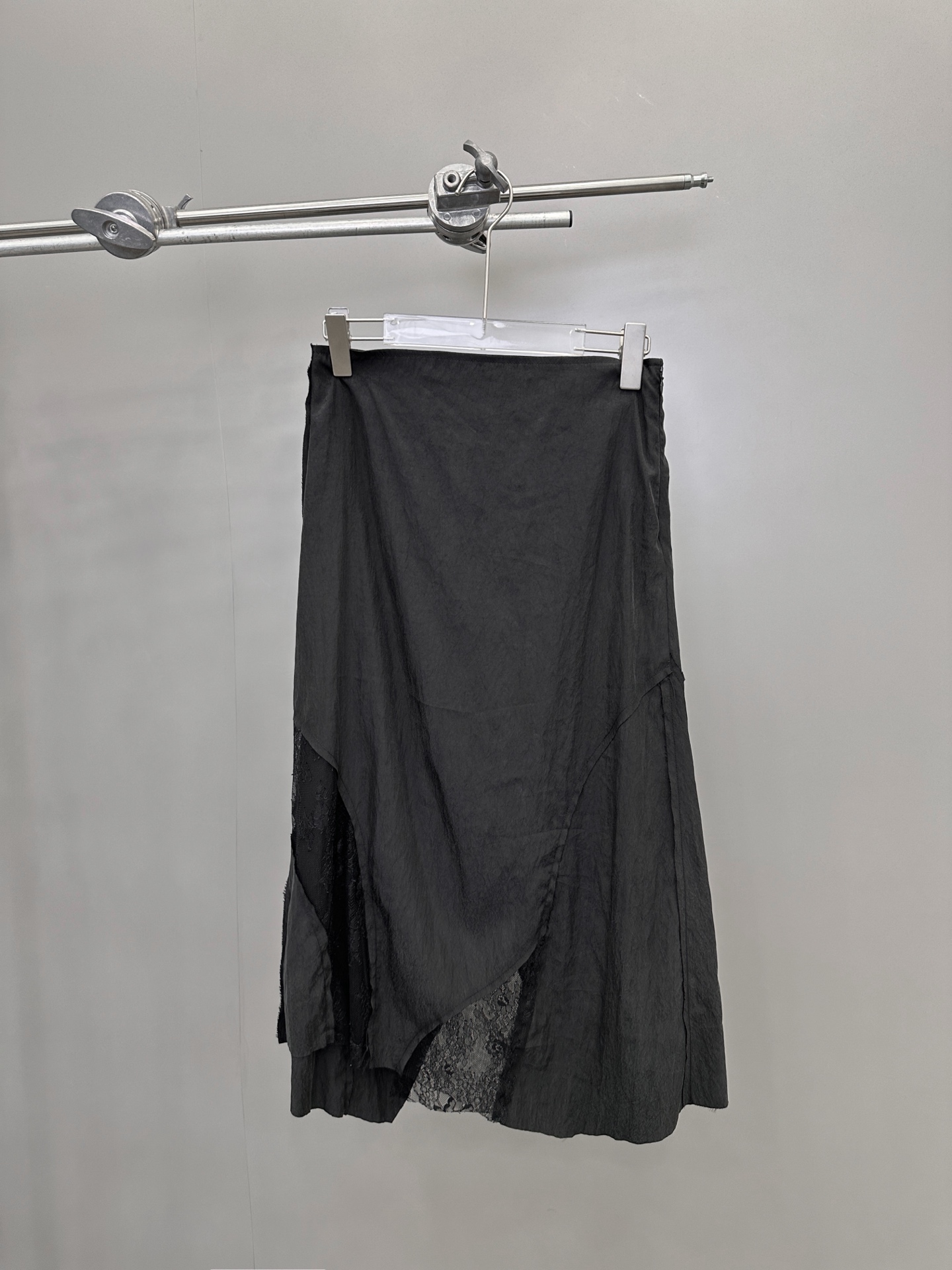 NO:327644,mm6 ｜ New casual skirt, lace splicing structure, tensile blend fabric, size sml,,masion margiela,skirts,alexander wang19860909mm6 ｜ 新款休闲半裙,蕾丝拼接结构,天丝混纺面料,尺码sml,,masion margiela,skirts,alexander wang,Women's clothing