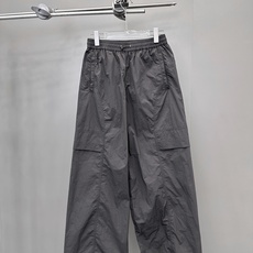 Acne | 新款工装裤,经典休闲工装版型,户外休闲面料,男女同款,尺码sml Acne | 新款工装裤,经典休闲工装版型,户外休闲面料,男女同款,尺码sml