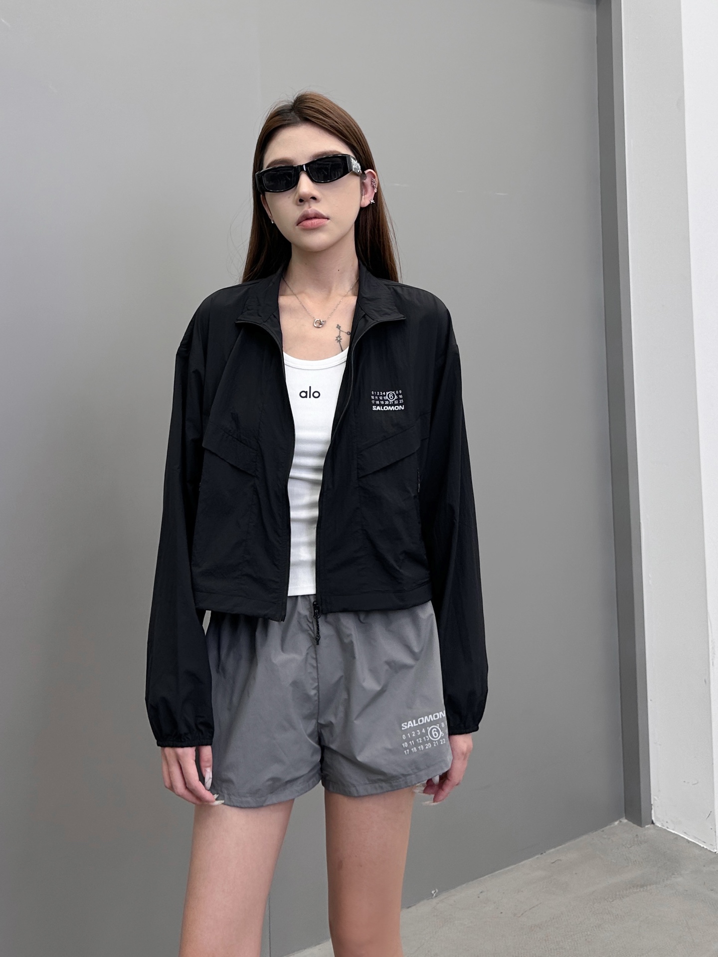 NO:415147,mm6 | New co-branded sunscreen clothing, classic co-branded printed labels at the front and rear, size sml,,masion margiela,alexander wang19860909mm6 ｜ 新款联名防晒服,前后经典联名印花标,尺码sml,,masion margiela,alexander wang,Women's clothing