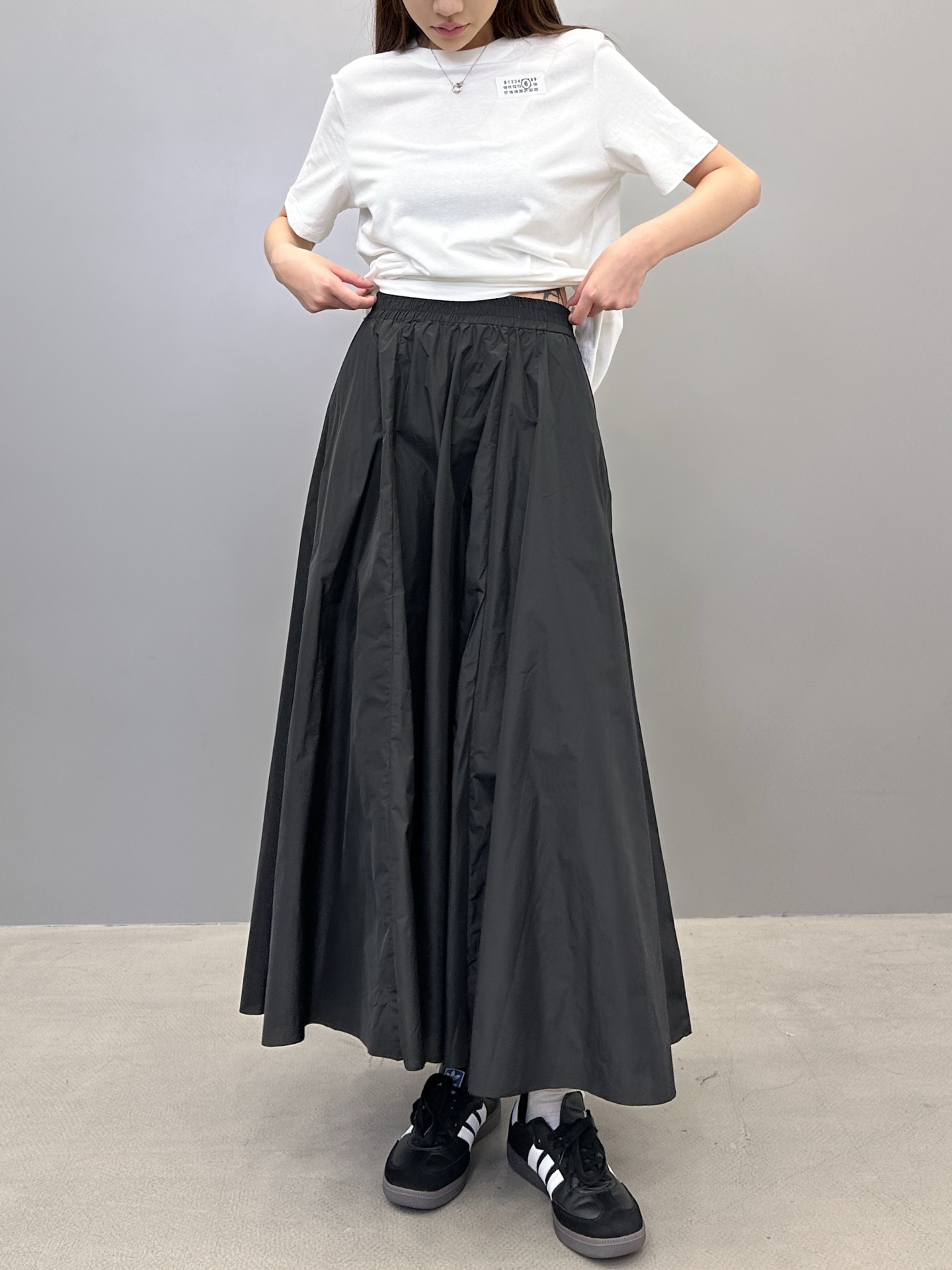 NO:422759,mm6 ｜ New casual skirt, textured polyester fabric, casual and fashionable style, size sml,,masion margiela,skirts,alexander wang19860909mm6 ｜ 新款休闲半裙,质感涤纶面料,休闲时尚版型,尺码sml,,masion margiela,skirts,alexander wang,Women's clothing