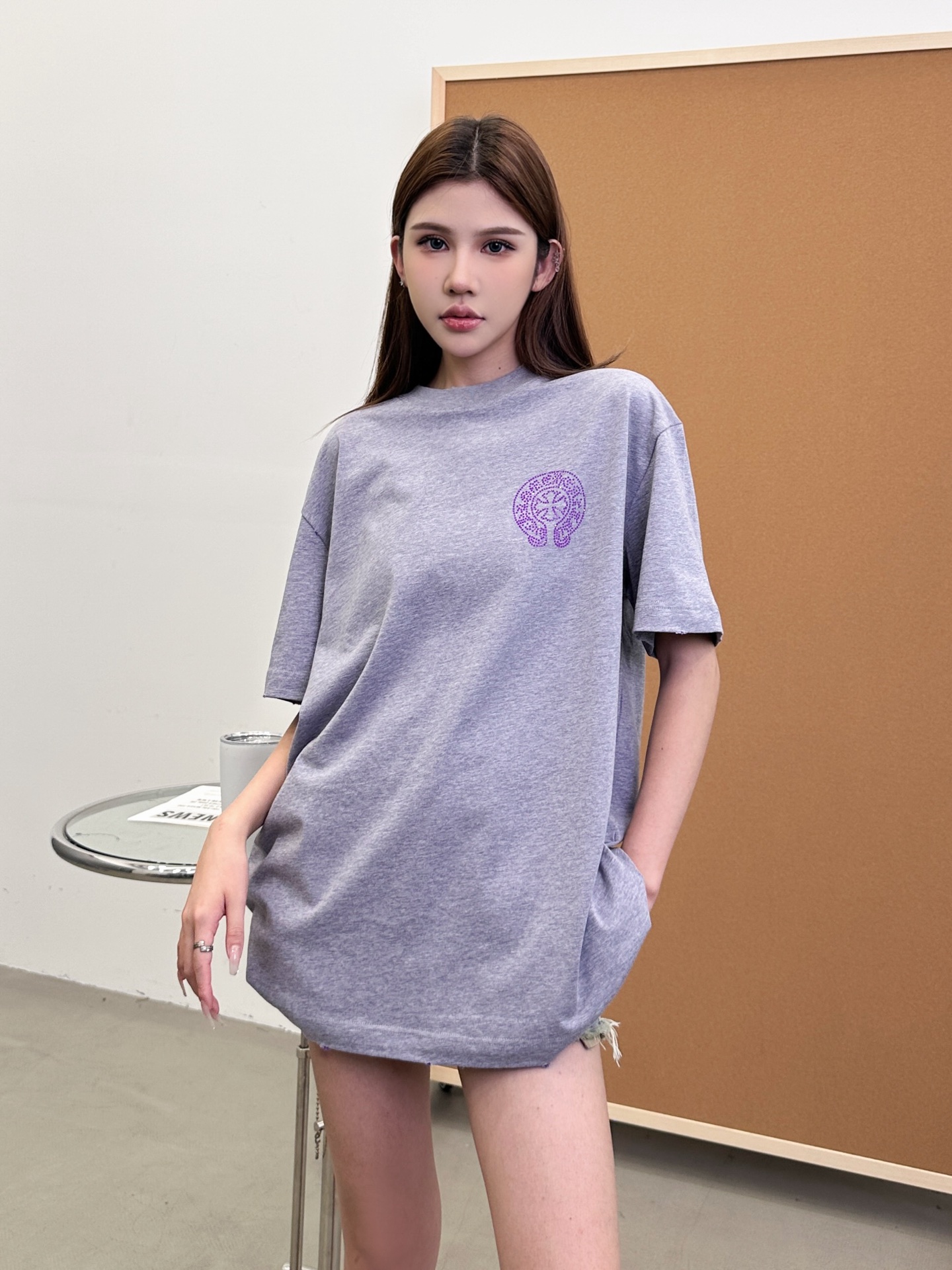 NO:422770,Croxin | New short-sleeved T, laundry washing water hanging grinding and diamond technology, imported double-sided cotton fabric, same style for men and women, size sml, chrome hearts, T-shirt, alexander wang19860909克罗心 ｜ 新款短袖t,成衣洗水吊磨烫钻工艺,进口双面棉面料,男女同款,尺码sml,,chrome hearts,T-shirt,alexander wang,Women's clothing