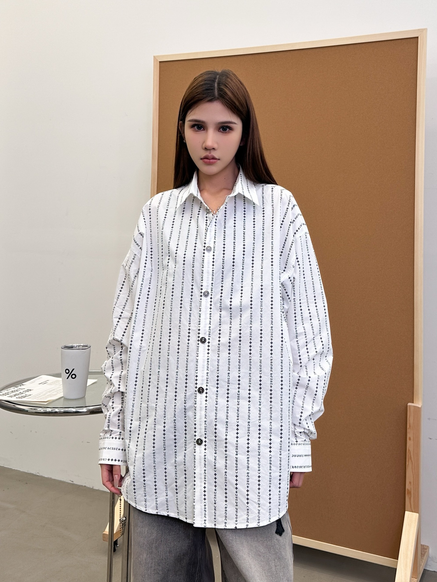 NO:422290,Croxin | New printed shirt, grey cloth printing technology, Japanese high-density cotton shirt cloth, same style for men and women, size sml, chrome hearts, alexander wang19860909克罗心 ｜ 新款印花衬衣,坯布印花工艺,日本高密棉衬衣布,男女同款,尺码sml,,chrome hearts,alexander wang,Women's clothing