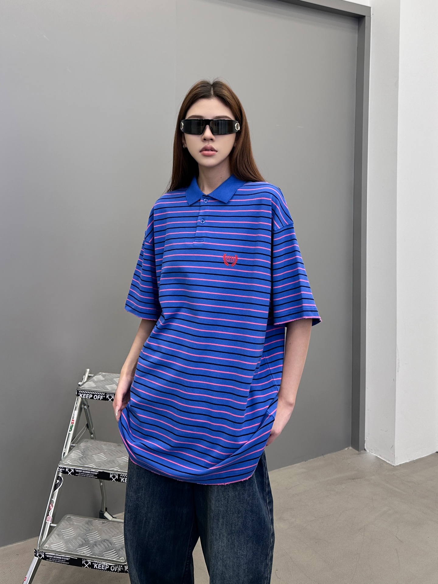 NO:427540,Paris ｜ New polo short-sleeved, laundry washing and water hanging grinding technology plus classic embroidery logo, fashionable striped fabric for men and women, size sml, T-shirt, alexander wang19860909巴黎 ｜ 新款polo短袖,成衣洗水吊磨工艺加经典刺绣标,男女同款时尚条纹面料,尺码sml,,T-shirt,alexander wang,Women's clothing