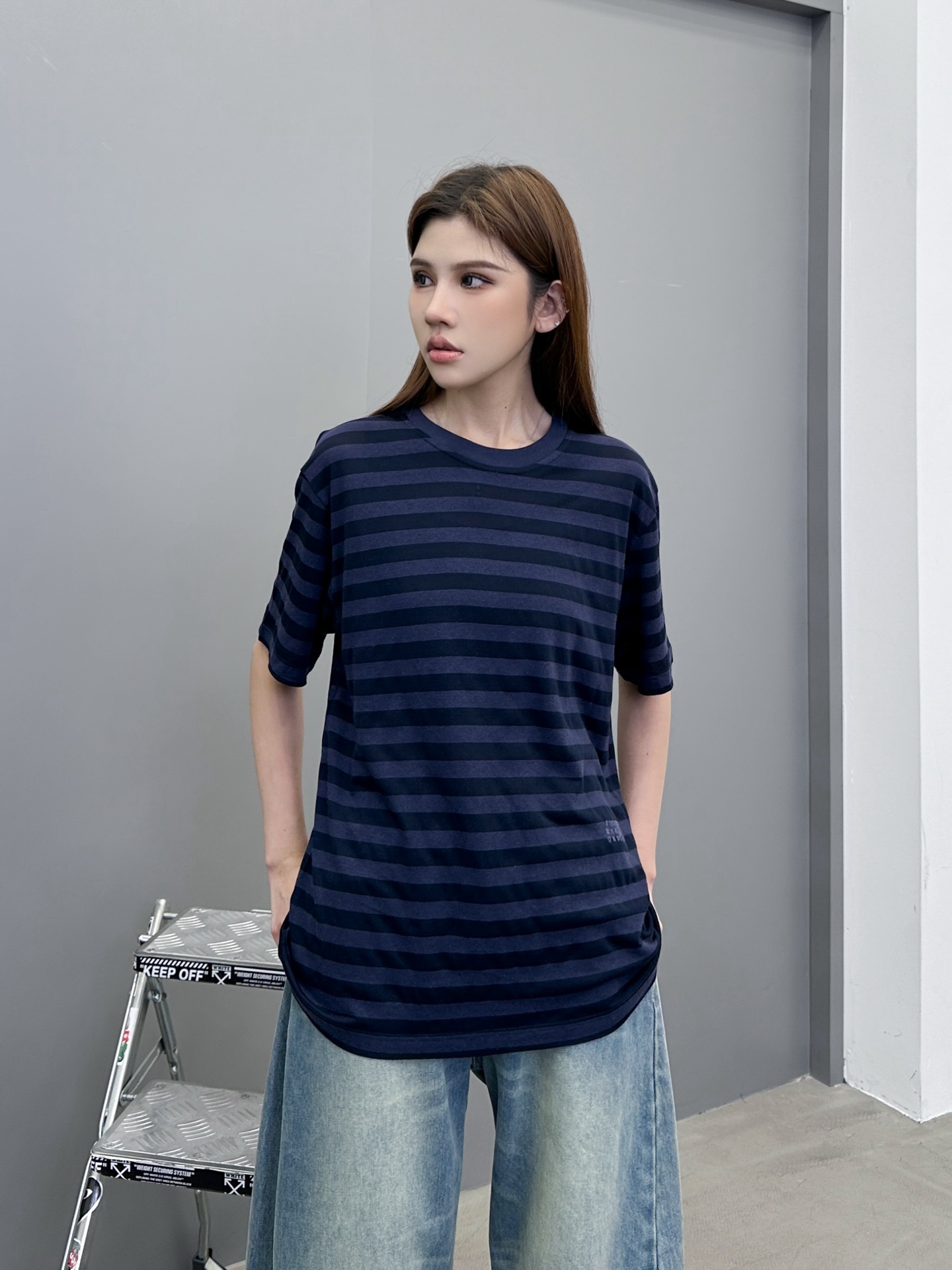 NO:427528,mm6 ｜ New short-sleeved t, classic embroidery logo, Japanese imported linen cotton laceel blended striped fabric, comfortable and full, same style for men and women, size sml,,masion margiela,T-shirt,alexander wang19860909mm6 ｜ 新款短袖t,经典刺绣标,日本进口亚麻棉莱赛尔混纺条纹面料,舒适感拉满,男女同款,尺码sml,,masion margiela,T-shirt,alexander wang,Women's clothing