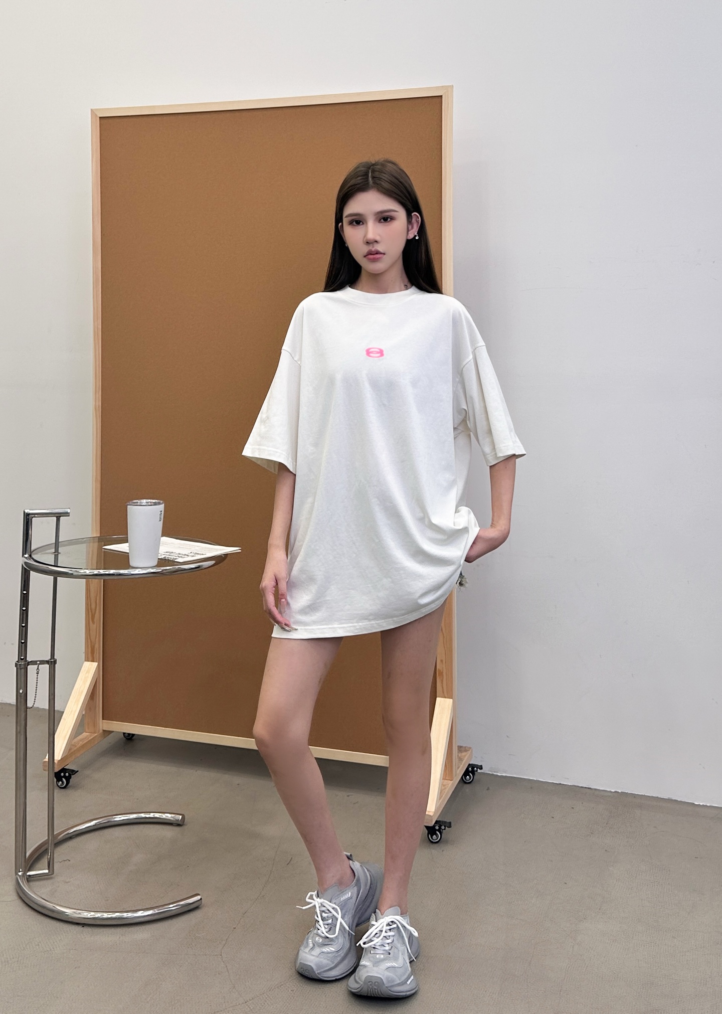 NO:431082,Paris ｜ New short-sleeved t, laundry washing process plus front and back embroidery, cotton, same style for men and women, size sml, T-shirt, alexander wang19860909巴黎 ｜ 新款短袖t,成衣洗水工艺加前后刺绣,棉,男女同款,尺码sml,,T-shirt,alexander wang,Women's clothing