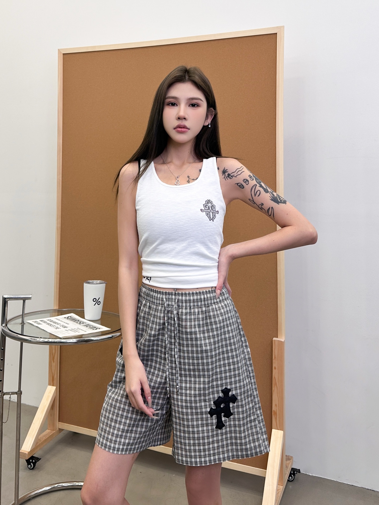 NO:431086,Croxin | New shorts, ready-to-wear washing water spray and handmade car cross mark, cotton, size sml, chrome hearts, shorts, alexander wang19860909克罗心 ｜ 新款短裤,成衣洗水喷色加手工车十字标,棉,尺码sml,,chrome hearts,shorts,alexander wang,Women's clothing