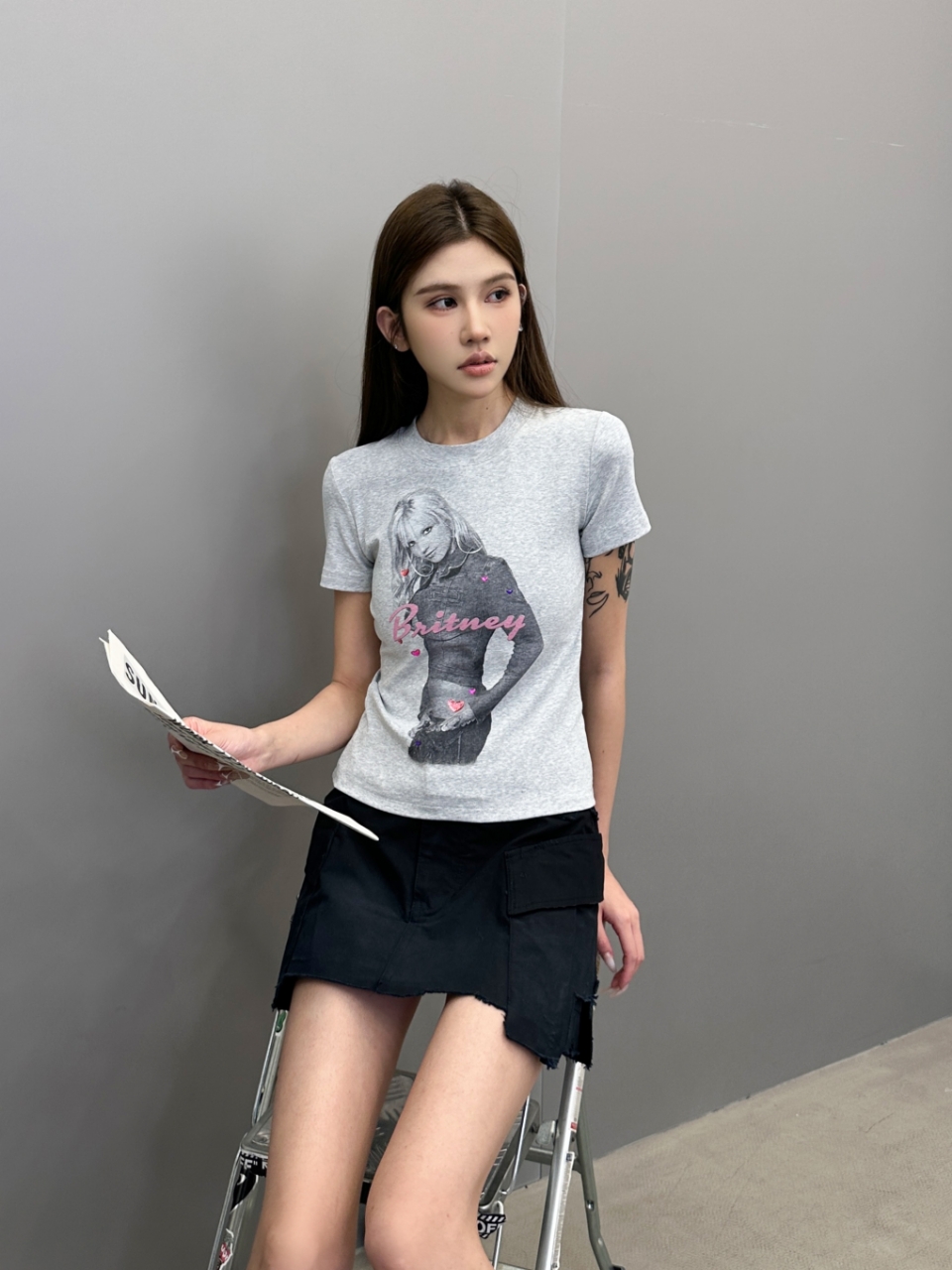 NO:446345,Paris ｜ New Britney Small Edition T, laundry washing water plus front and back direct spray printing plus dripping glue and diamond superposition process, size sml, alexander wang19860909巴黎 ｜ 新款布兰妮小版t,成衣洗水加前后直喷印花加滴胶烫钻叠加工艺,尺码sml,,alexander wang,Women's clothing