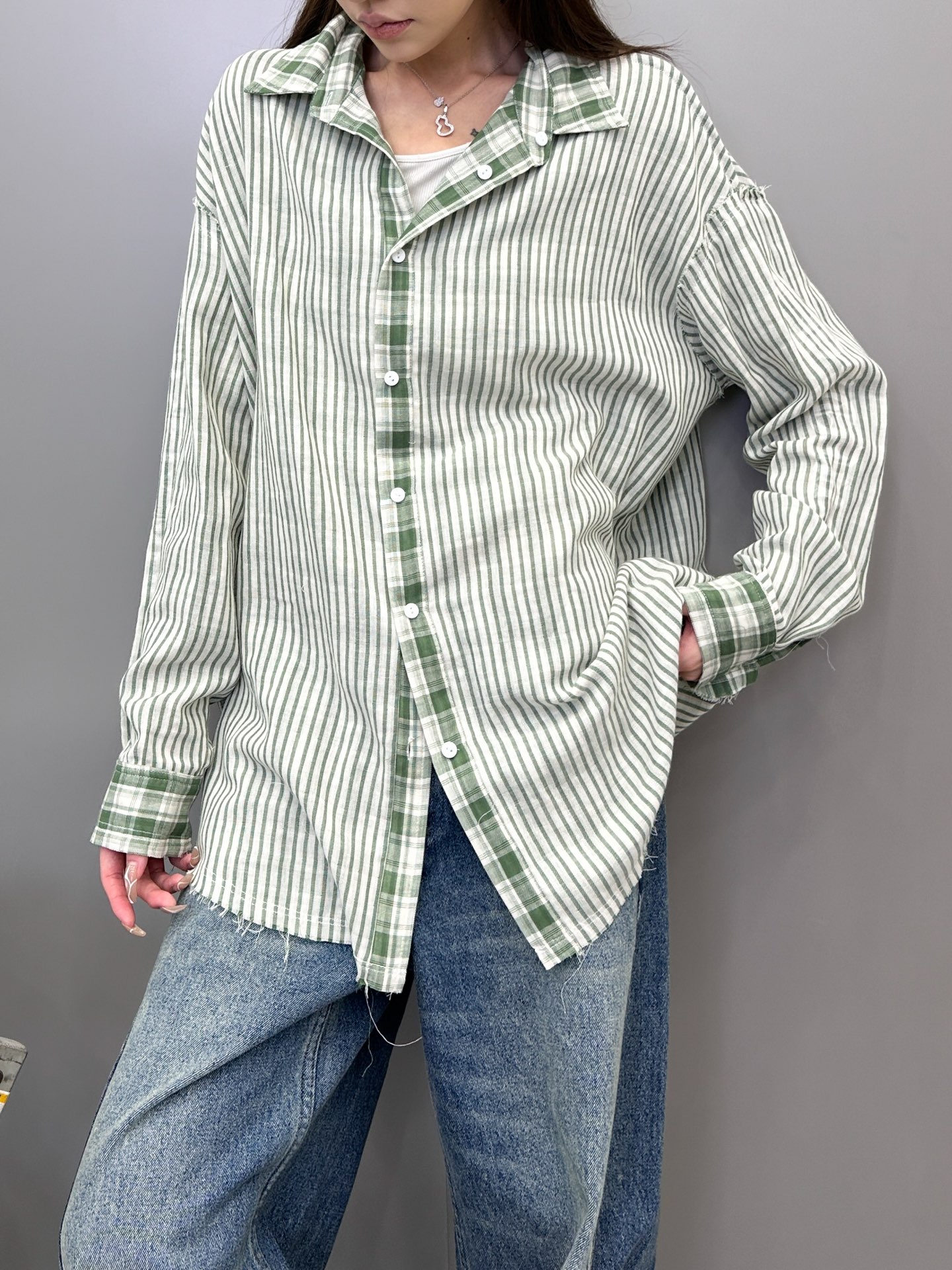 克罗心 ｜ 新款衬衣，成衣洗水毛边加多处印花工艺，日本进口双面全棉面料，两面穿男女同款，尺码sml