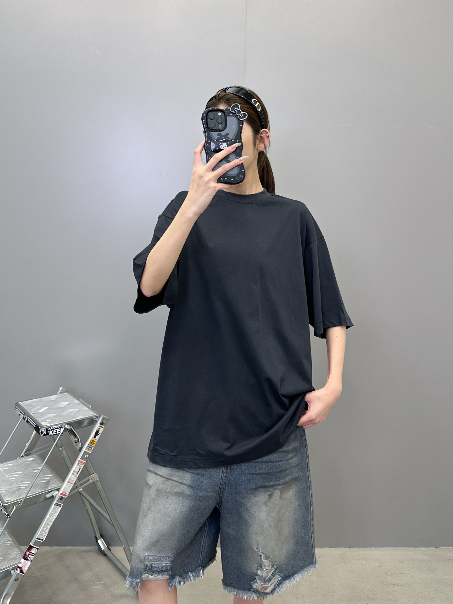 NO:447732,Paris ｜ New short-sleeved T, laundry washing water hanging grinding plus clothes hair area printing technology, same style for men and women, size sml, T-shirt, alexander wang19860909巴黎 ｜ 新款短袖t,成衣洗水吊磨加成衣发面积印花工艺,男女同款,尺码sml,,T-shirt,alexander wang,Women's clothing