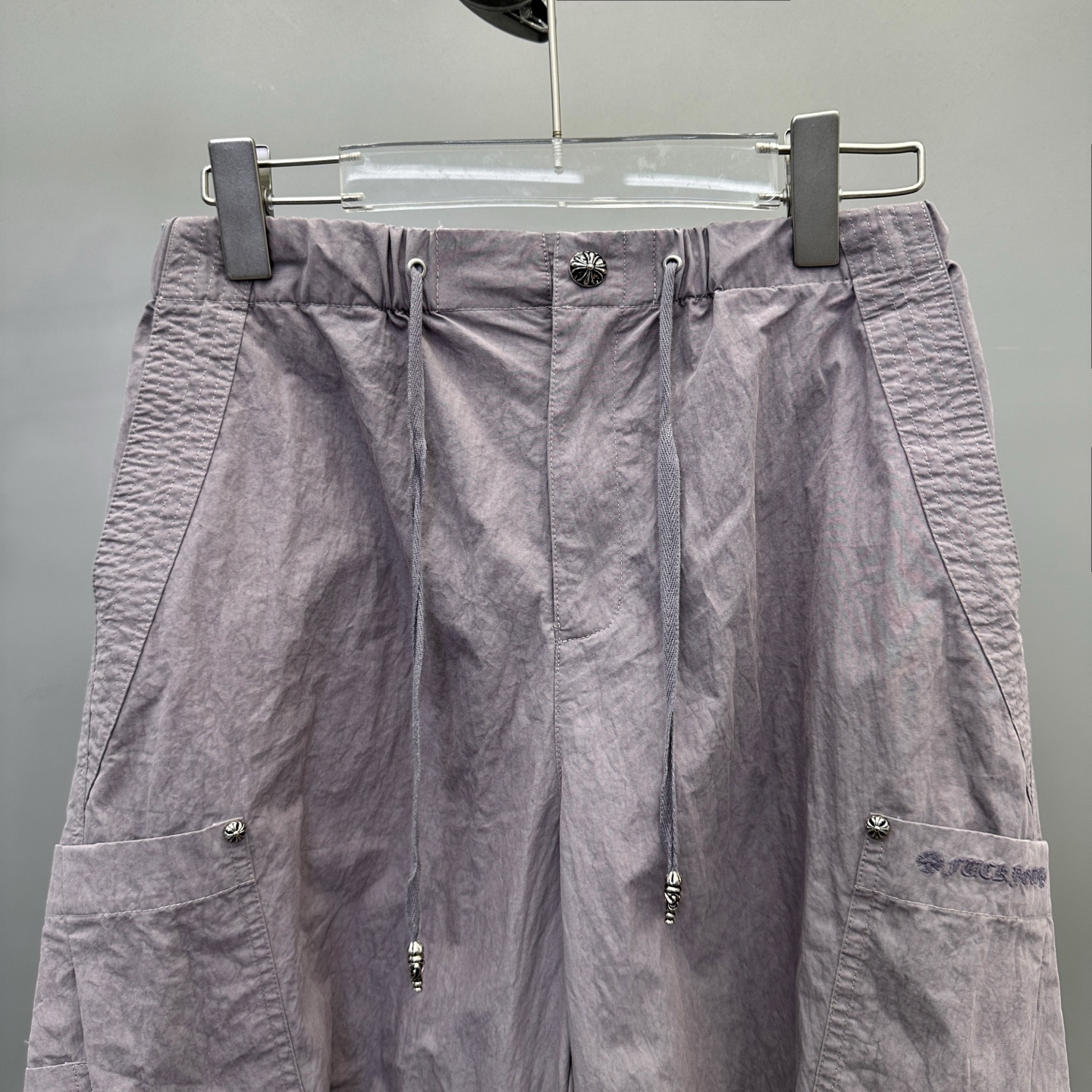 克罗心 ｜ 新款工装休闲裤，进口特殊混纺棉布，经典字母刺绣标，男女同款，尺码sml