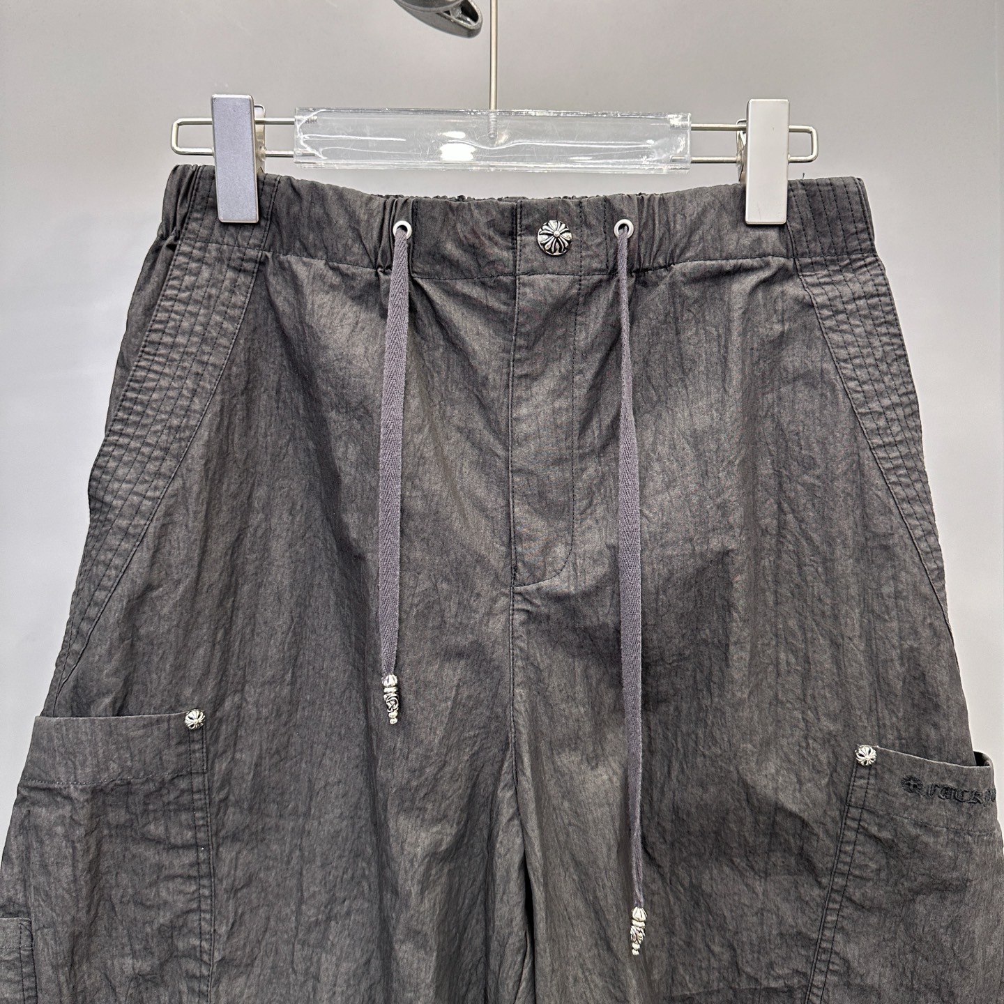 克罗心 ｜ 新款工装休闲裤，进口特殊混纺棉布，经典字母刺绣标，男女同款，尺码sml