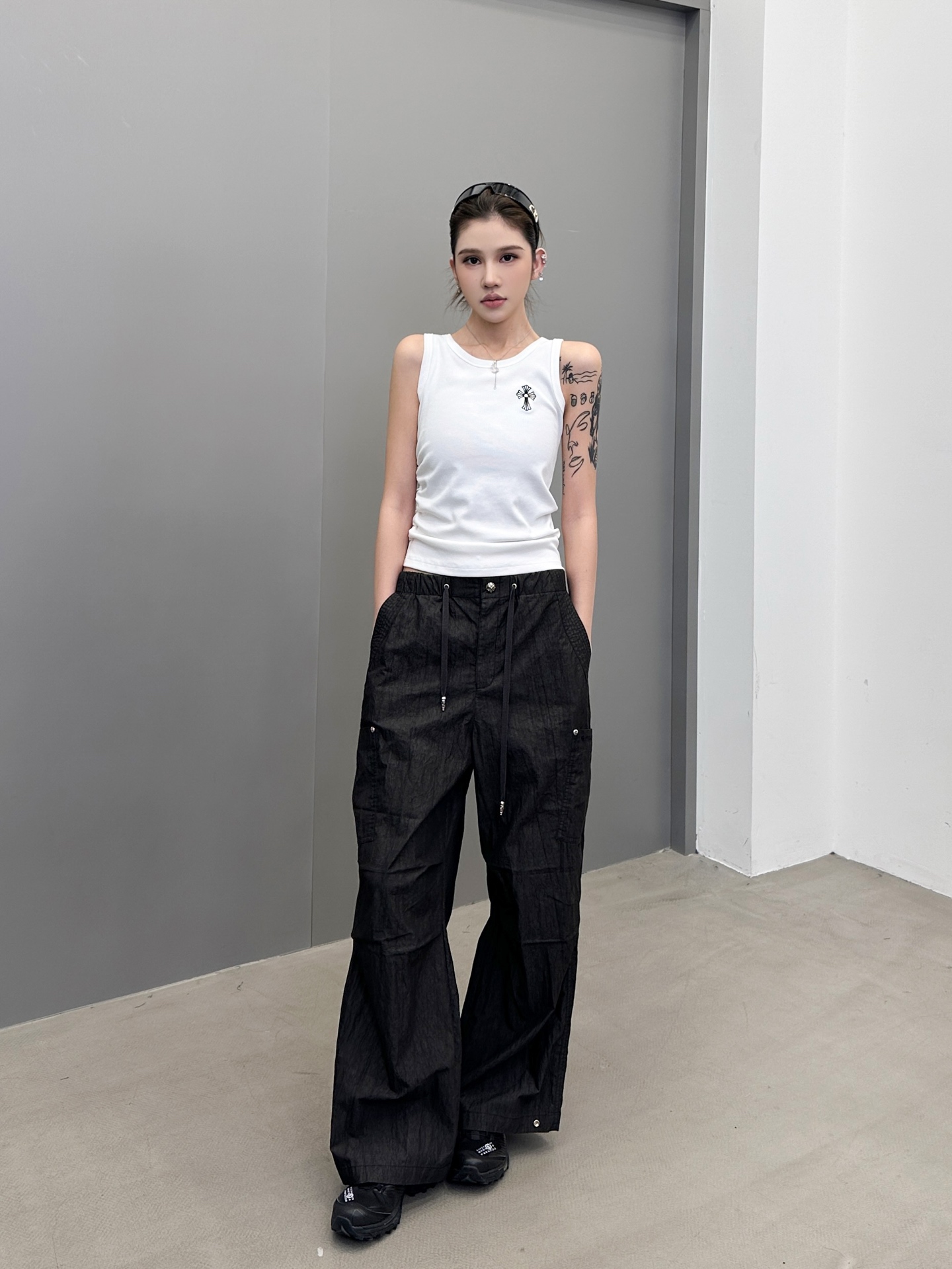 克罗心 ｜ 新款工装休闲裤，进口特殊混纺棉布，经典字母刺绣标，男女同款，尺码sml