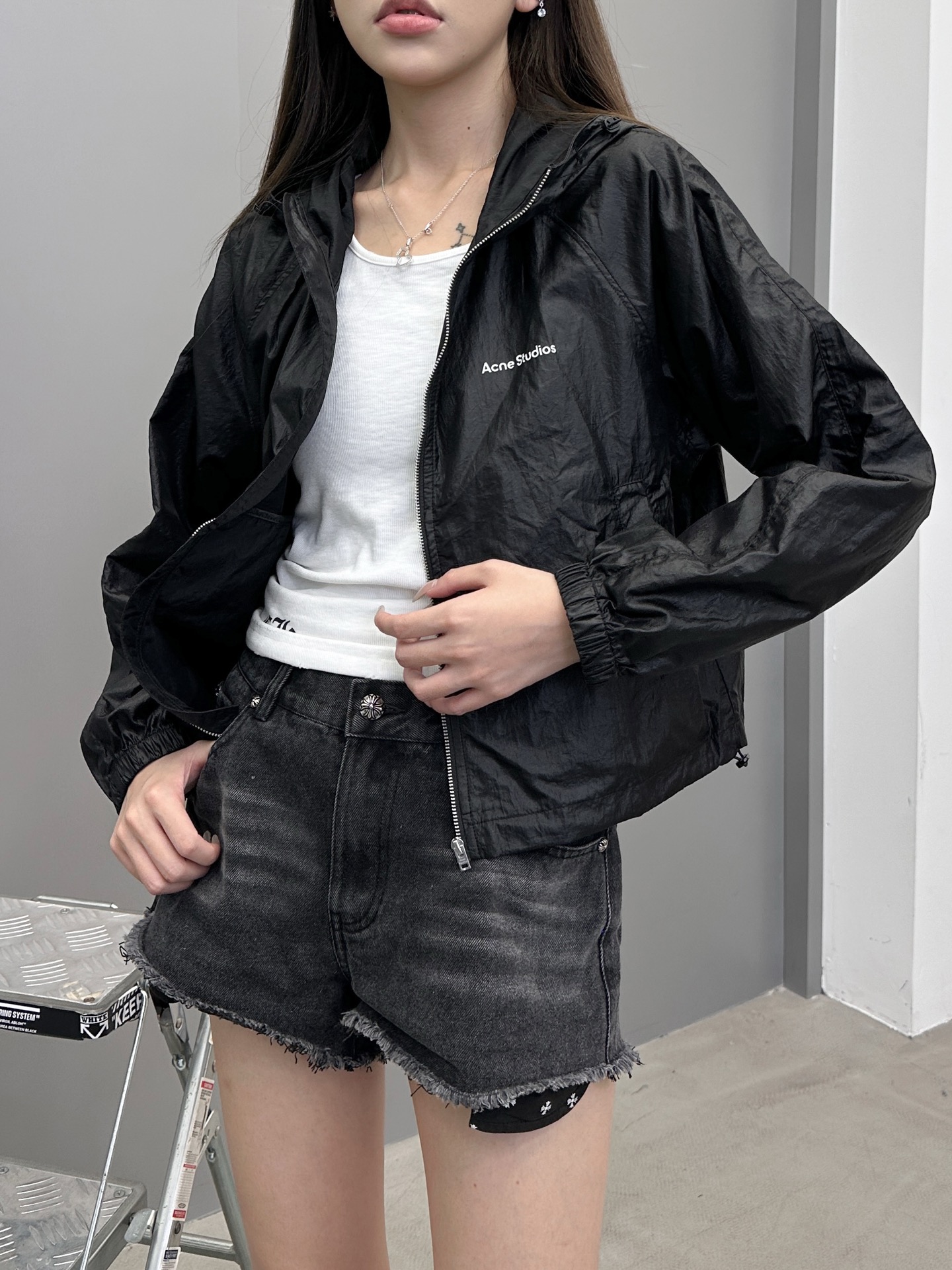 Acne ｜ 新款薄风衣，前后经典印花标，进口涂层特殊面料，尺码sml