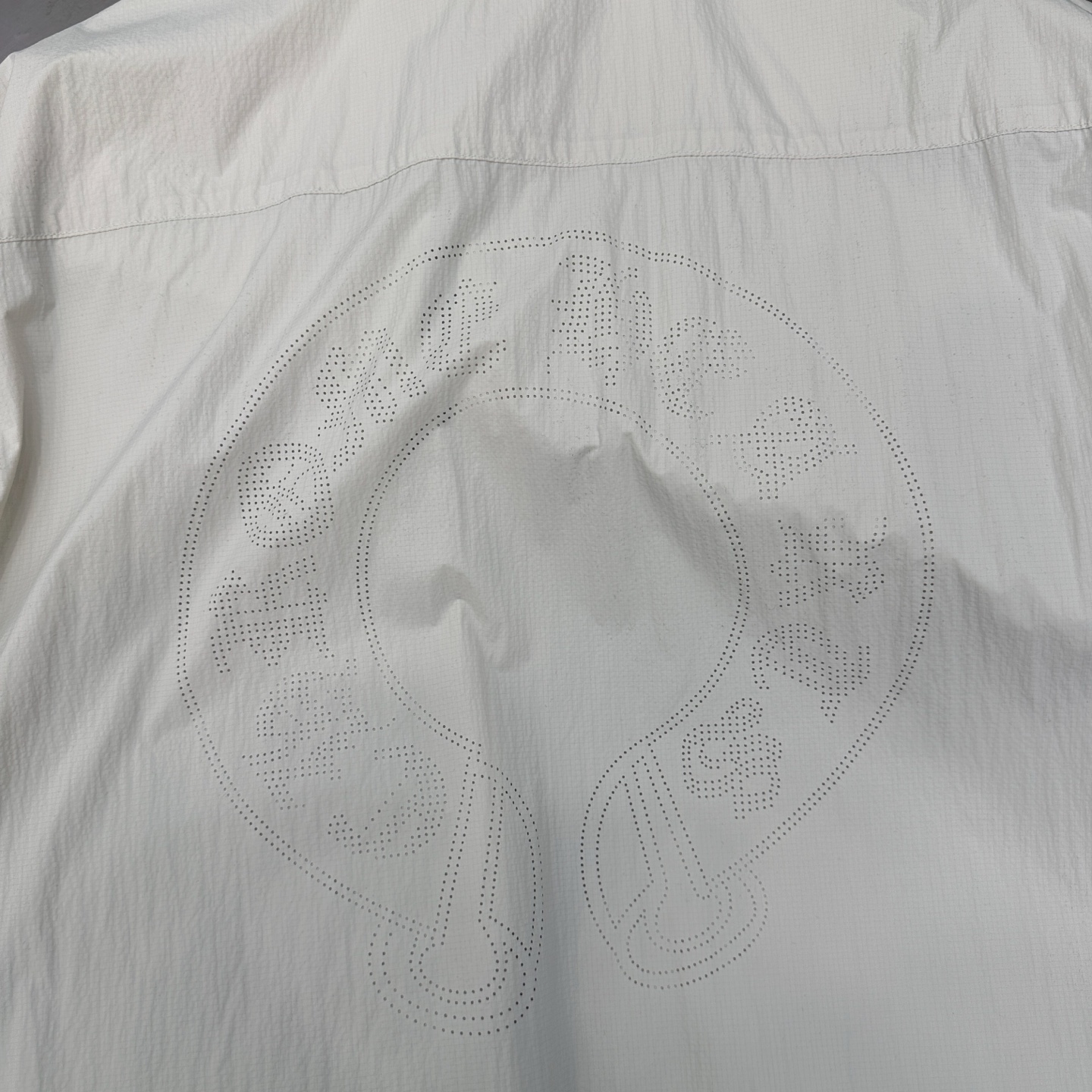 克罗心 ｜ 新款衬衣，全身多处激光冲孔工艺，进口特殊尼龙面料，男女同款，尺码sml