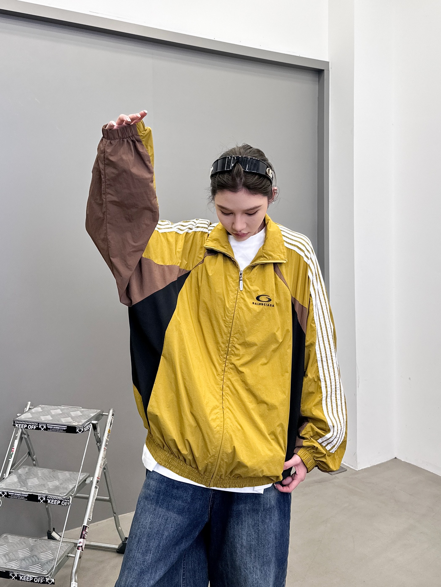 巴黎 ｜ 新款休闲上衣，经典刺绣标，手工车侧杠工艺，复杂拼接撞色结构，男女同款，尺码sml