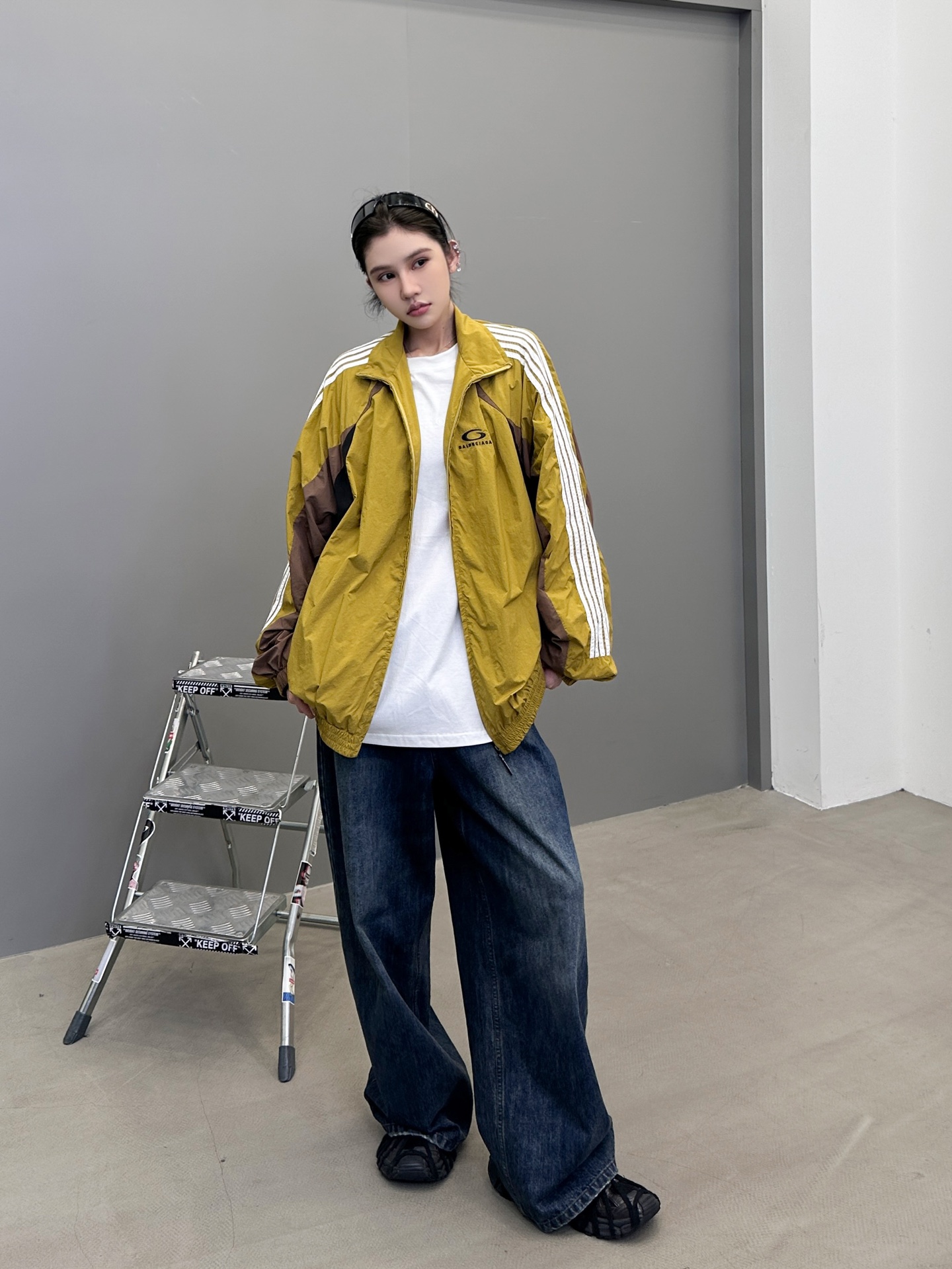 巴黎 ｜ 新款休闲上衣，经典刺绣标，手工车侧杠工艺，复杂拼接撞色结构，男女同款，尺码sml