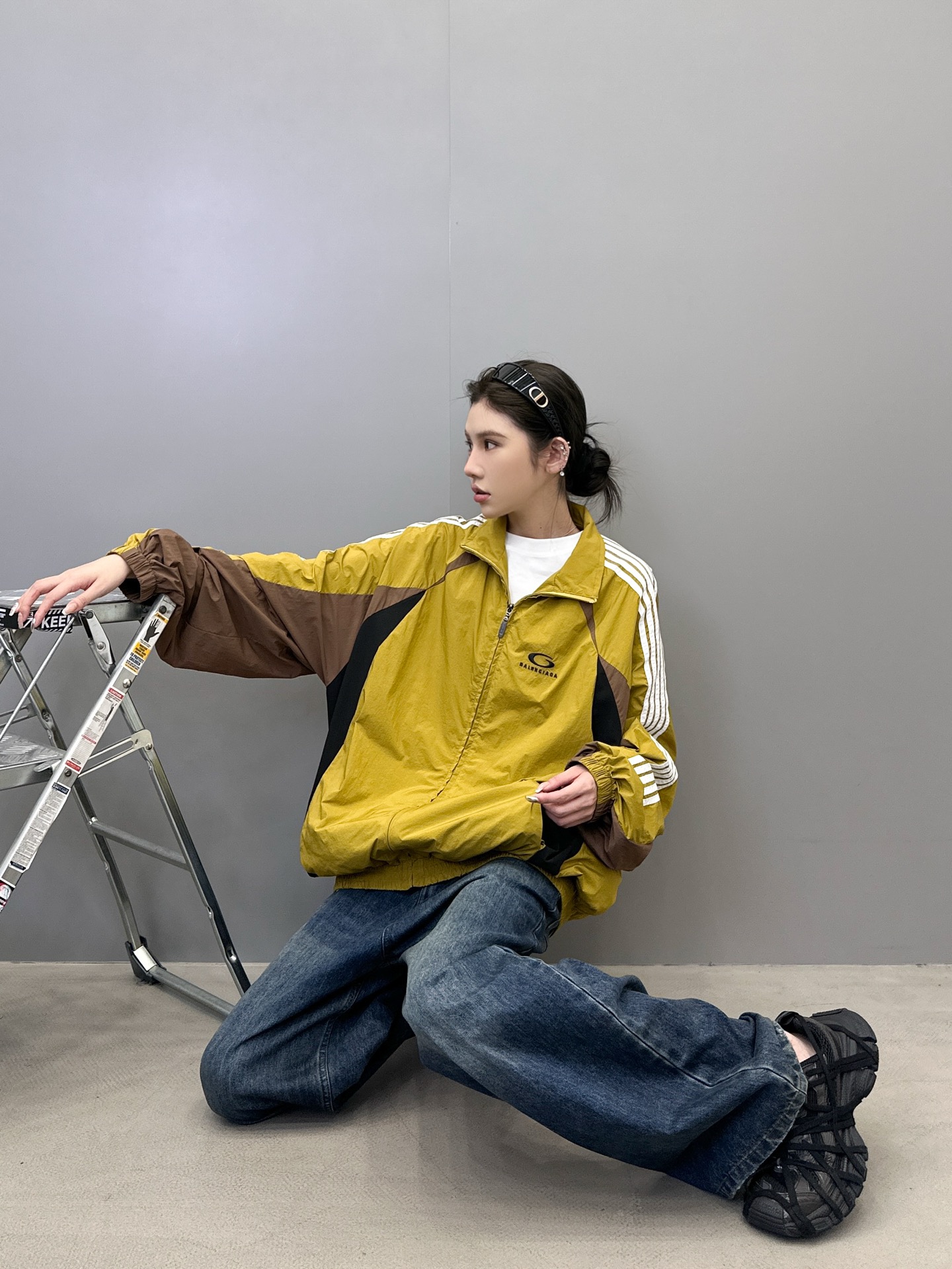 巴黎 ｜ 新款休闲上衣，经典刺绣标，手工车侧杠工艺，复杂拼接撞色结构，男女同款，尺码sml